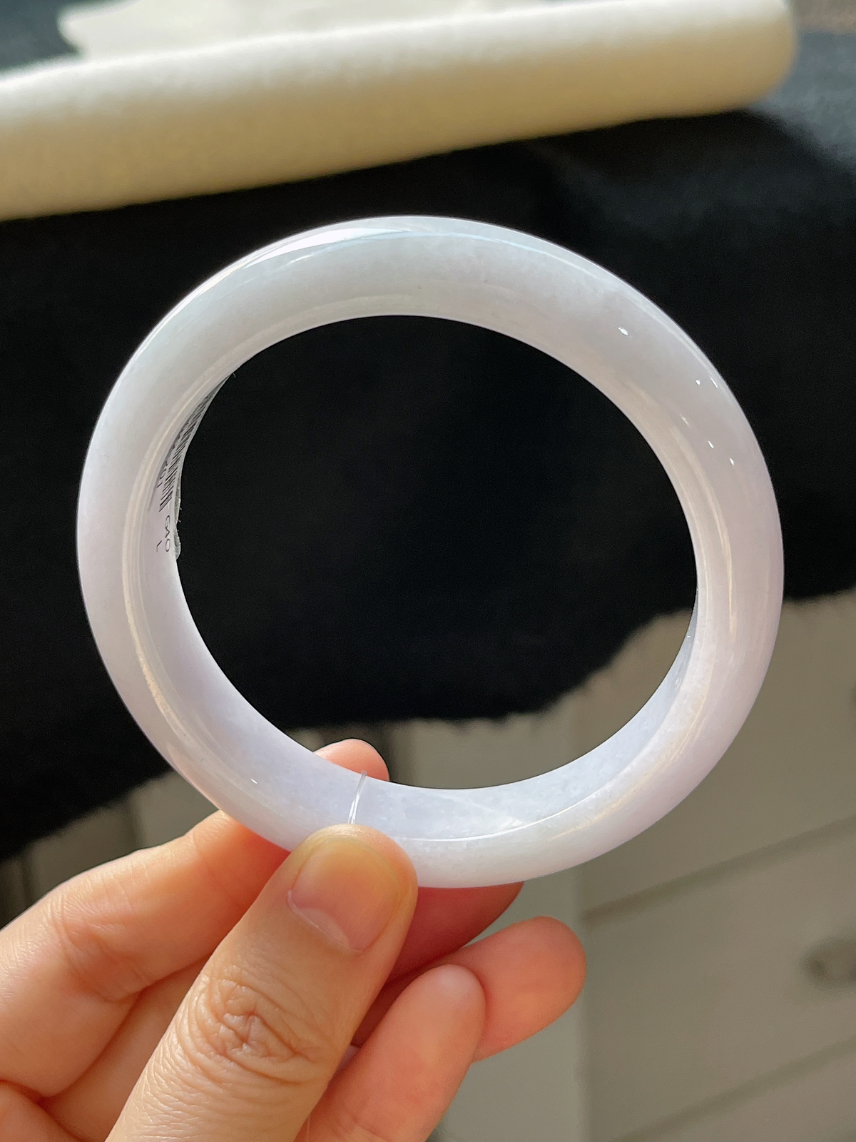 正圈57.5圈口，翡翠糯化种白色手镯