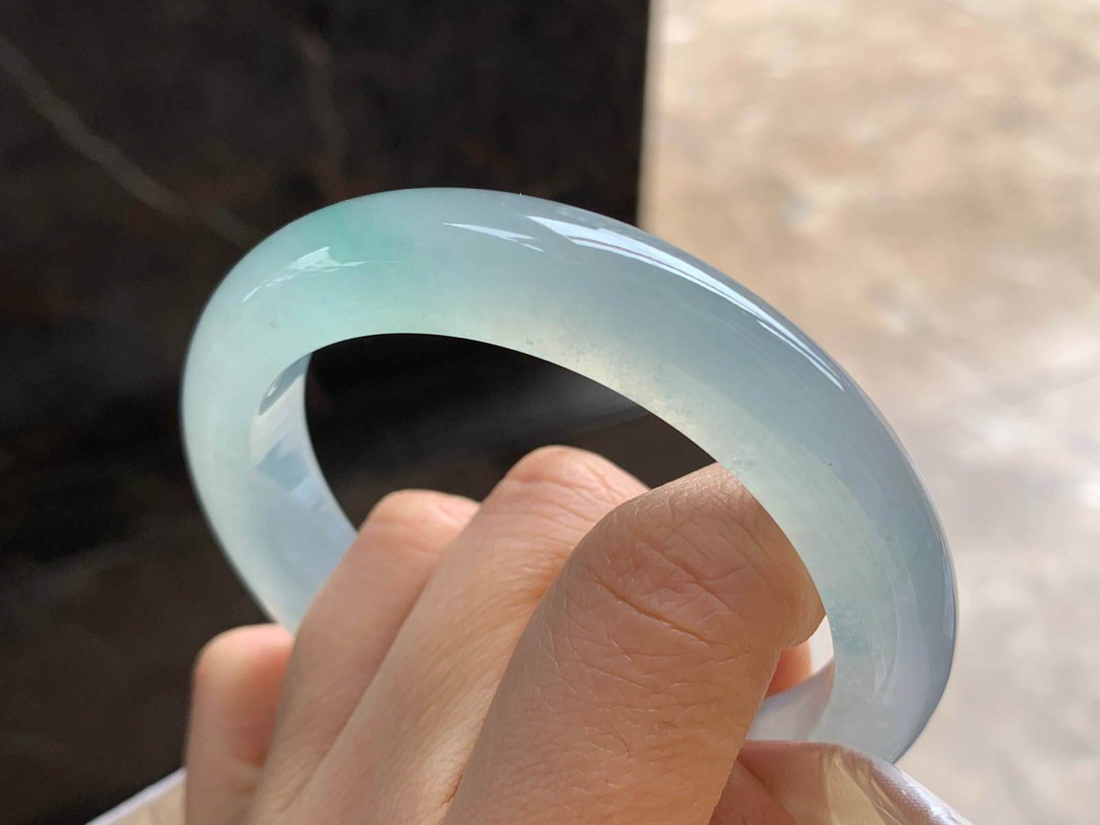 56-11.8-9

冰晴手镯^_^透亮