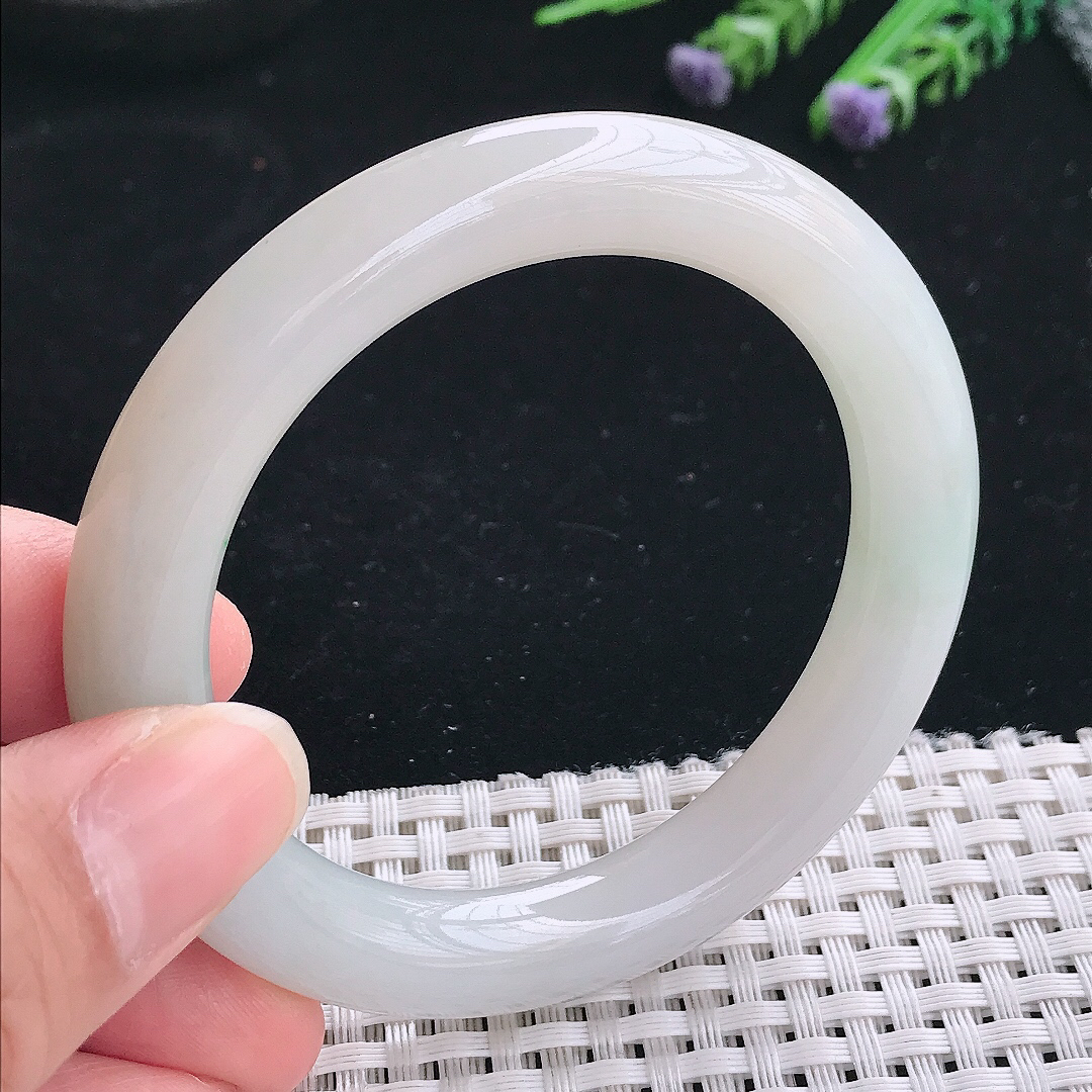 实拍A货翡翠54/10老坑秀气冰润圆条手镯玉镯手环