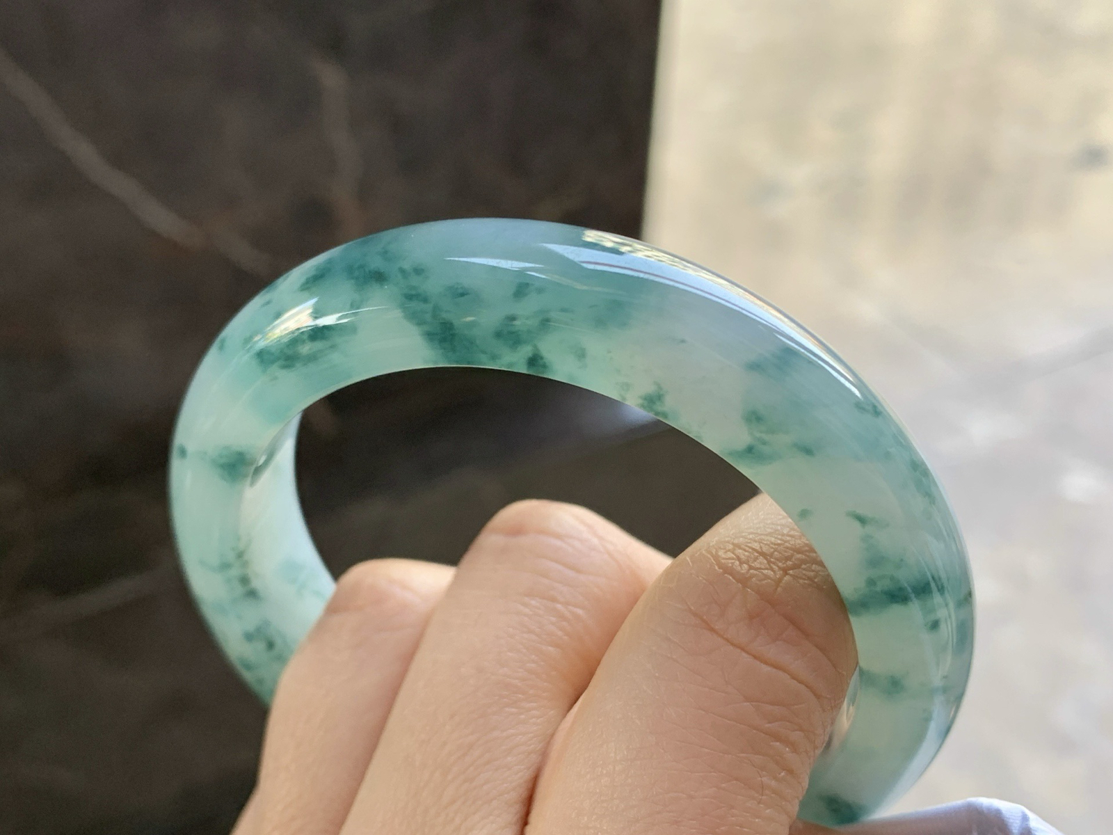 55.5-13.3-8.8

蓝花手镯^_^飘花灵韵