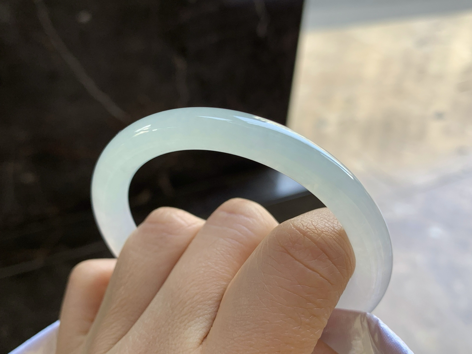 53-7.8

晴底圆条手镯^_^清新