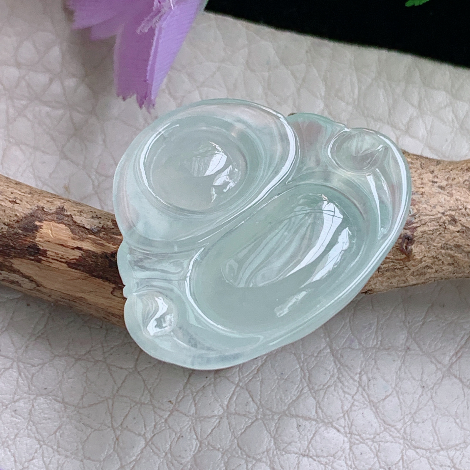 xo实拍23.8*29*6.6缅甸翡翠a货冰晴起光佛公 弥勒佛玉挂件 玉坠