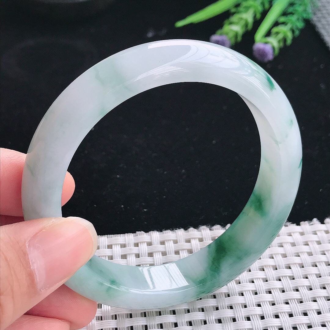 实拍A货翡翠58.5/13.5/8.8老坑冰润起胶飘花手镯玉镯手环