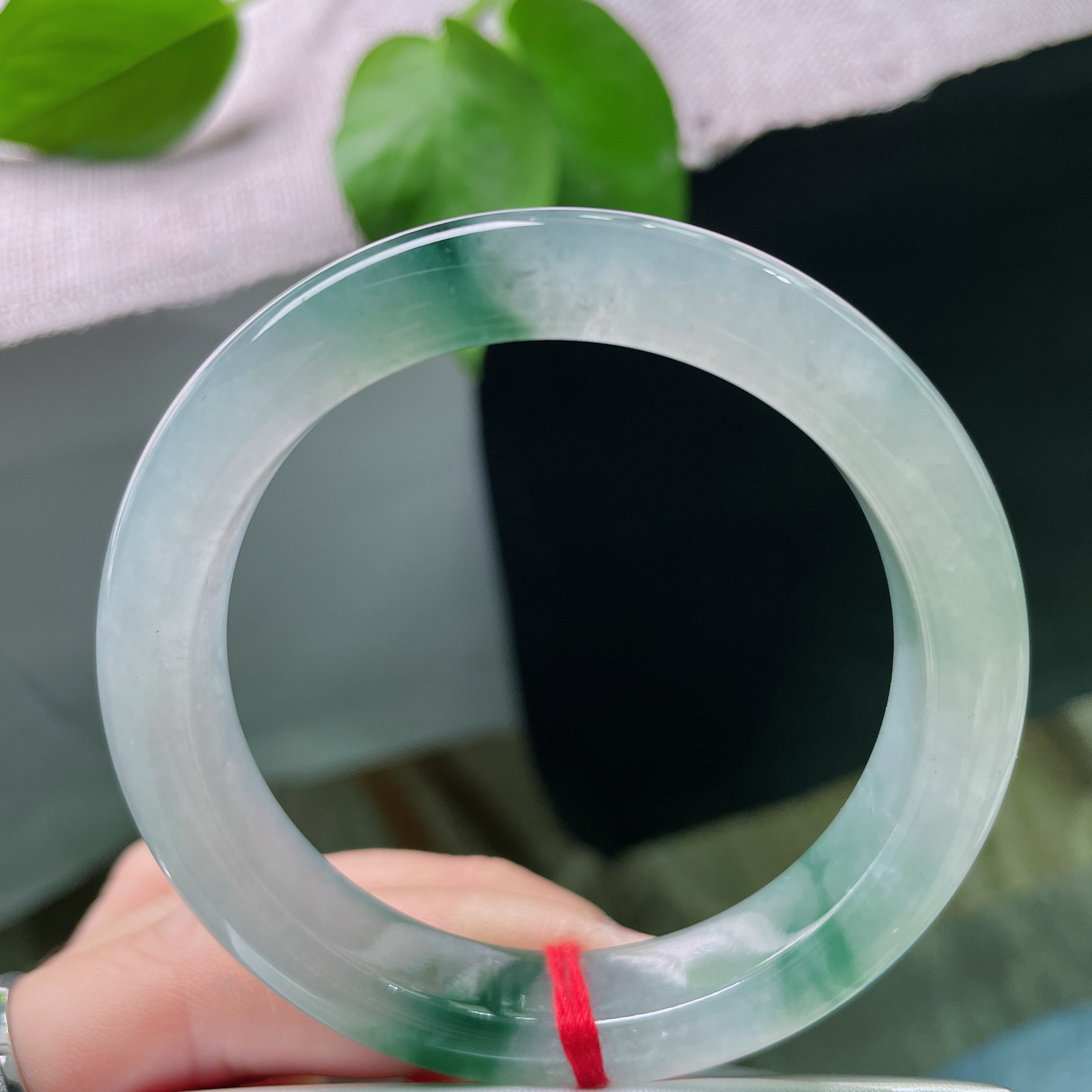 53.5/11.5/8.4冰飘花正圈，灵动雅致，贵气清冷，气质款，完美。