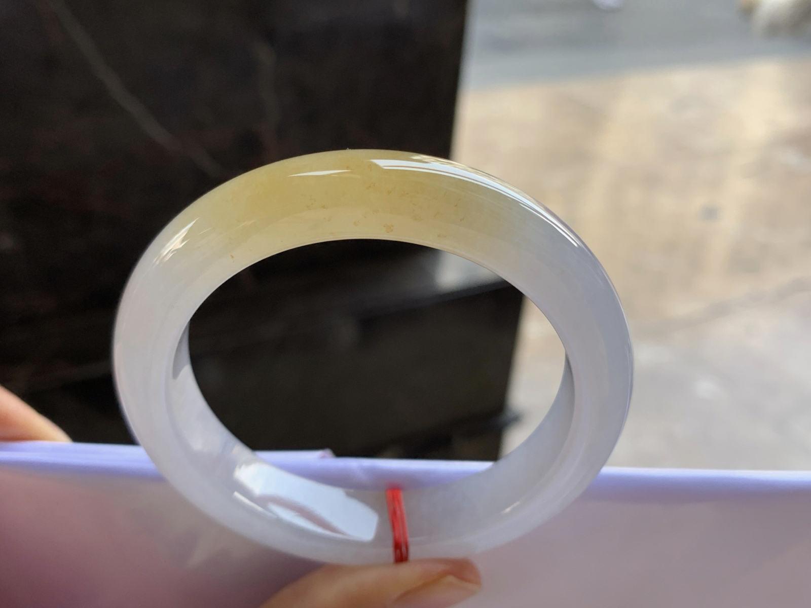 55-12-9

冰黄手镯^_^种水好 鲜艳