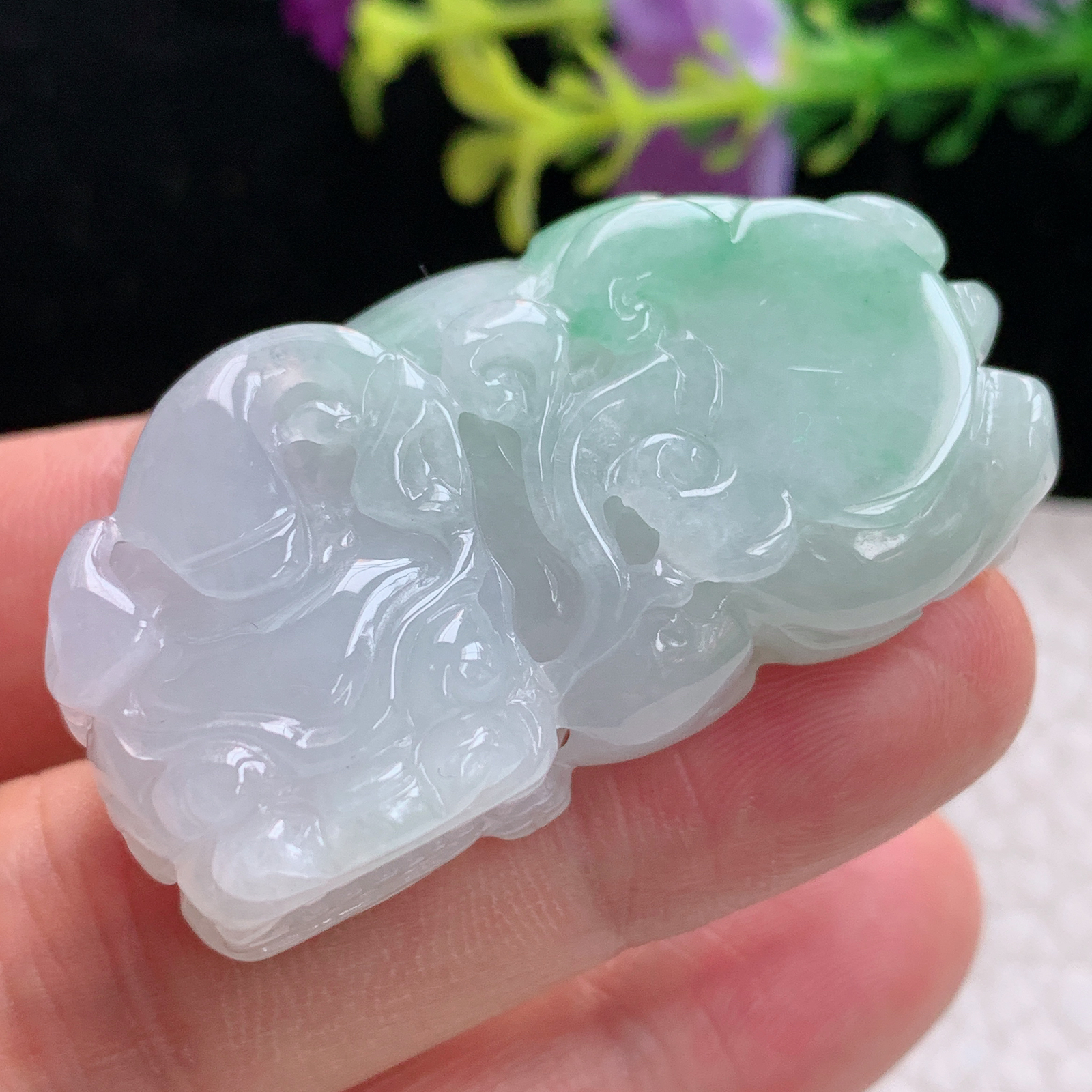 xo实拍44.8*23.5*12.2缅甸翡翠a货冰飘绿霸王貔貅 玉皮休挂件 玉坠