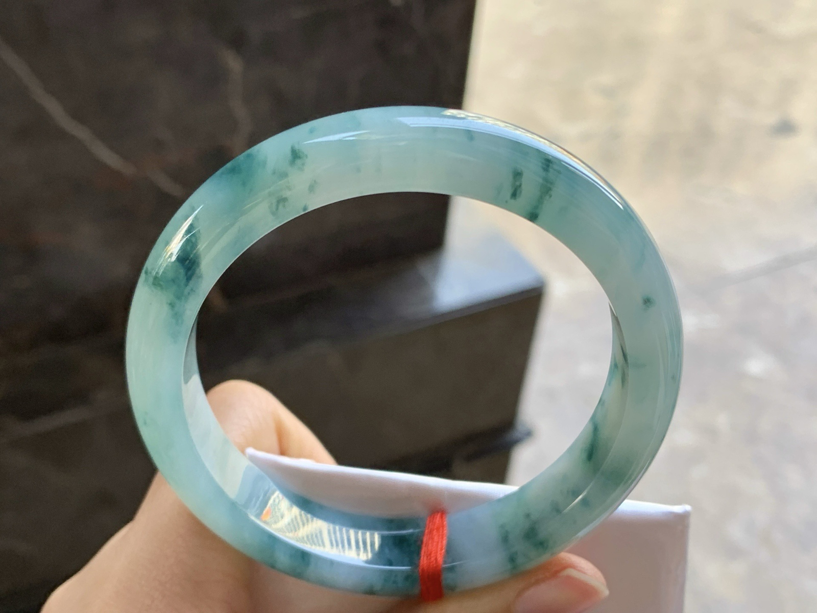 61.5-12.9-8.9

蓝花手镯^_^大圈 飘花灵韵