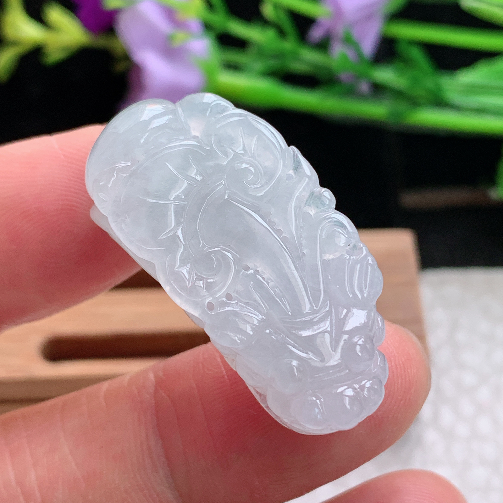 xo实拍33*16*9缅甸翡翠a货冰纯招财貔貅 玉皮休挂件 玉坠