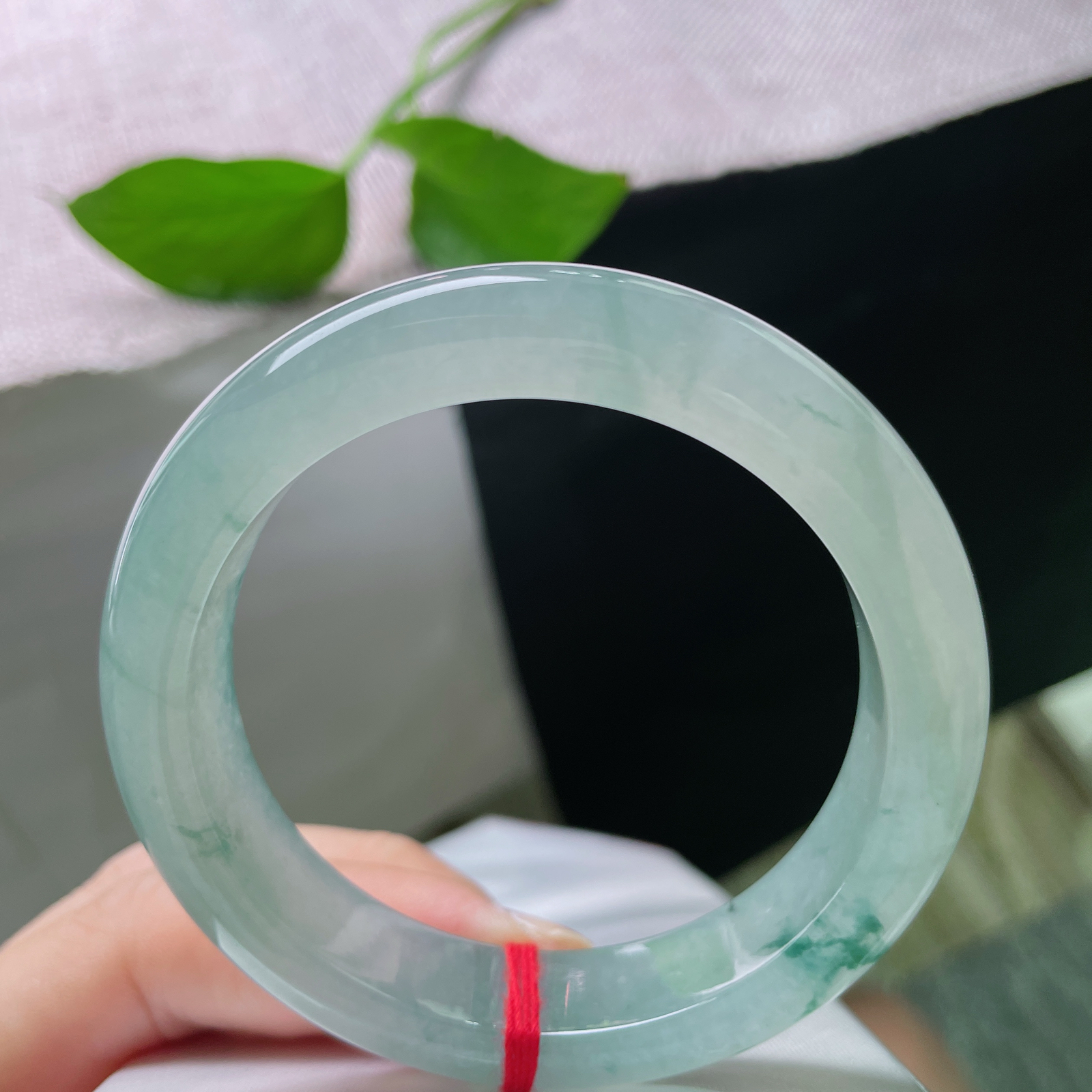 54.2/12.4/8.6，飘花飘逸灵动，正圈冰飘花，灵动雅致，贵气耐看，完美。