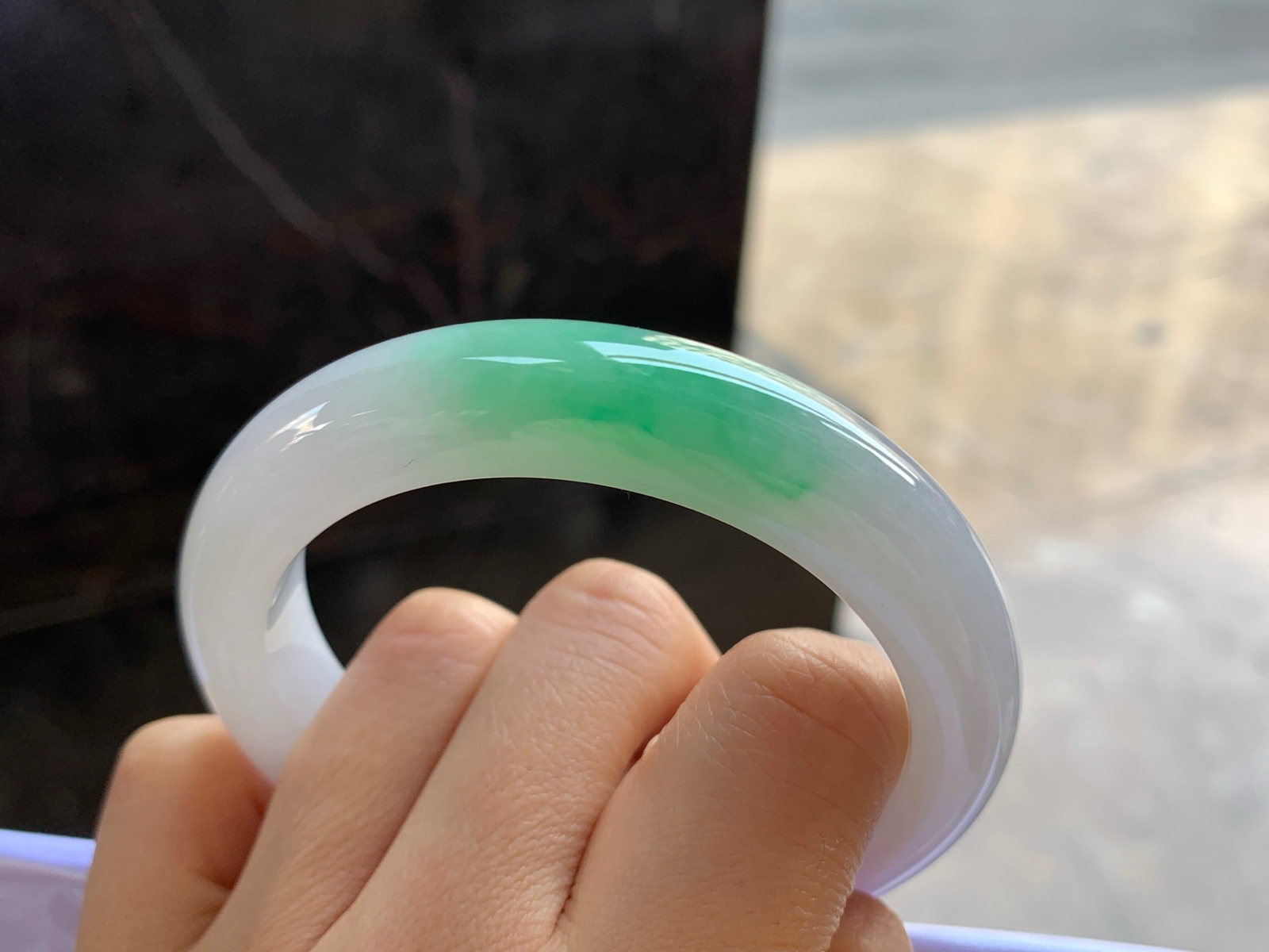 56-12.6-9

飘绿手镯^_^色阳 细腻