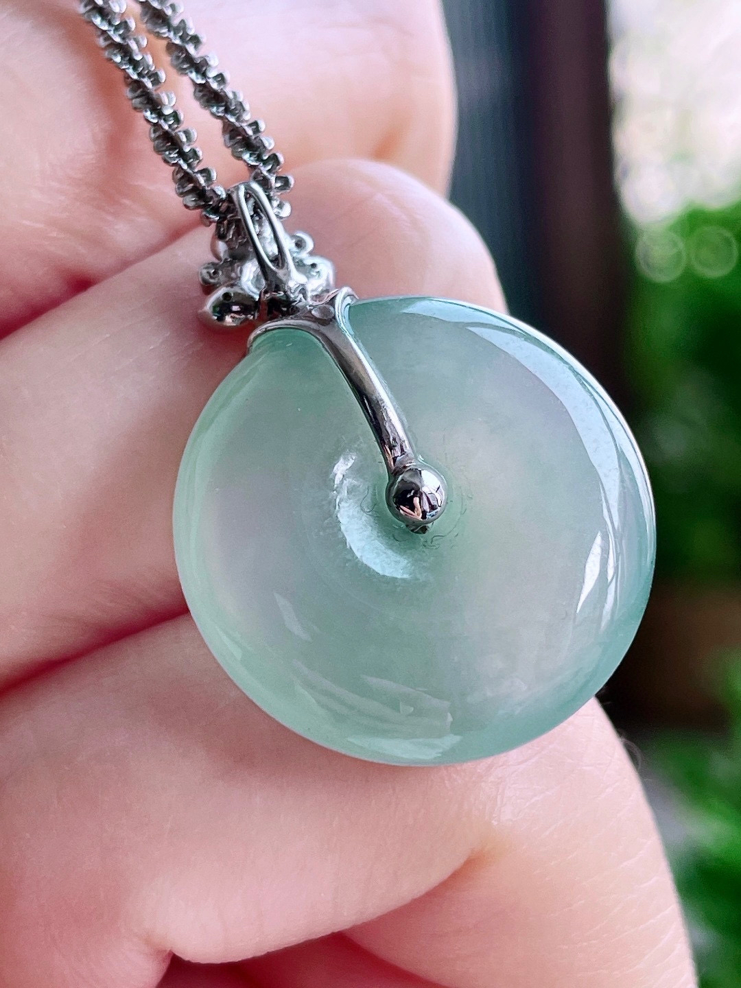 冰晴水平安扣吊坠  

整体28.5-21-6.4