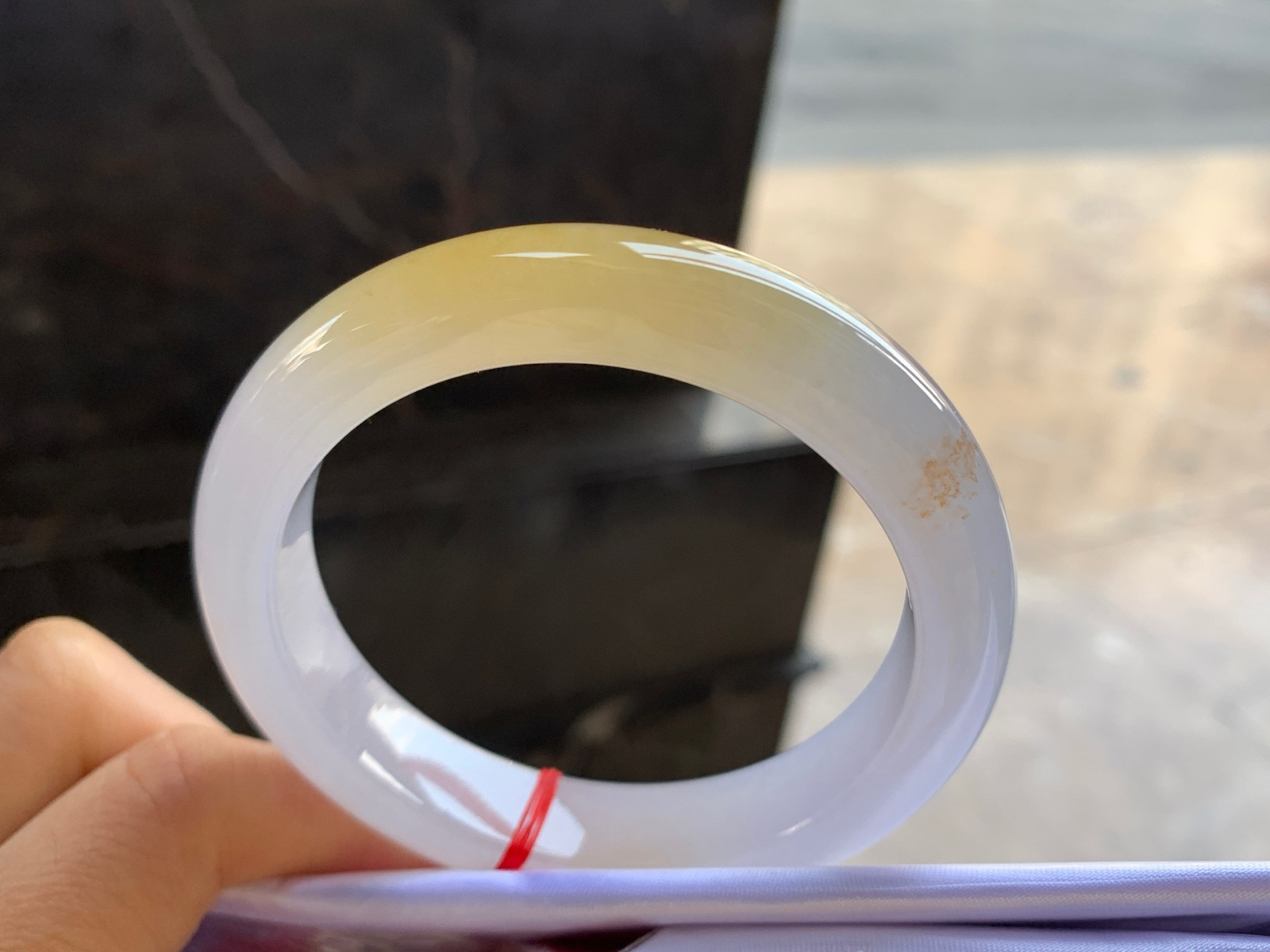 55-12-9

冰黄手镯^_^种水好