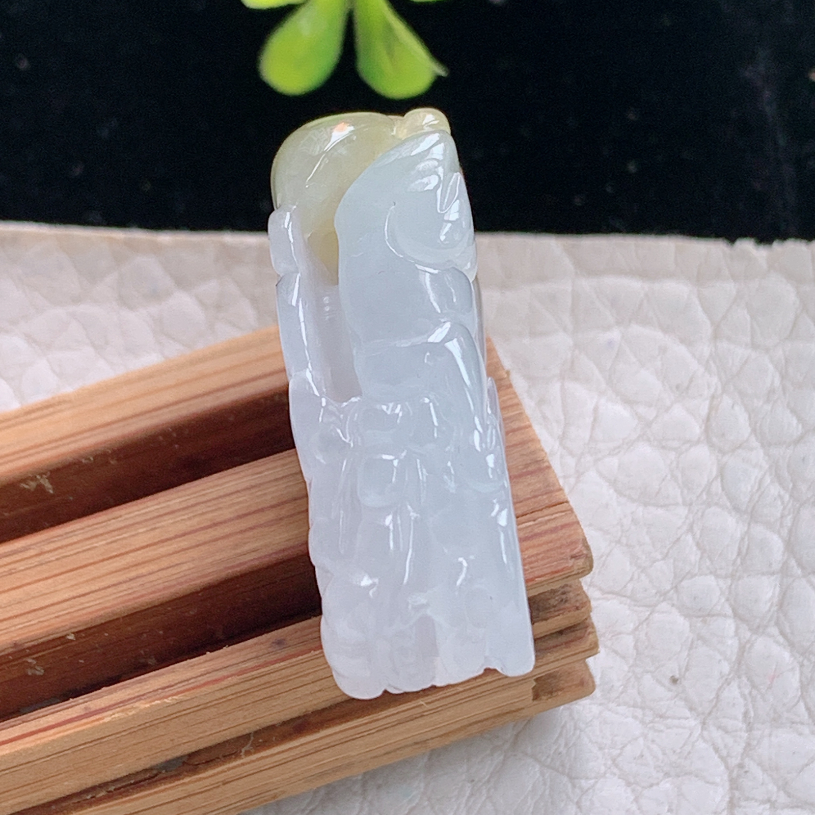 xo实拍29*20*9.8缅甸翡翠a货冰双彩招财貔貅 皮休玉挂件 玉坠