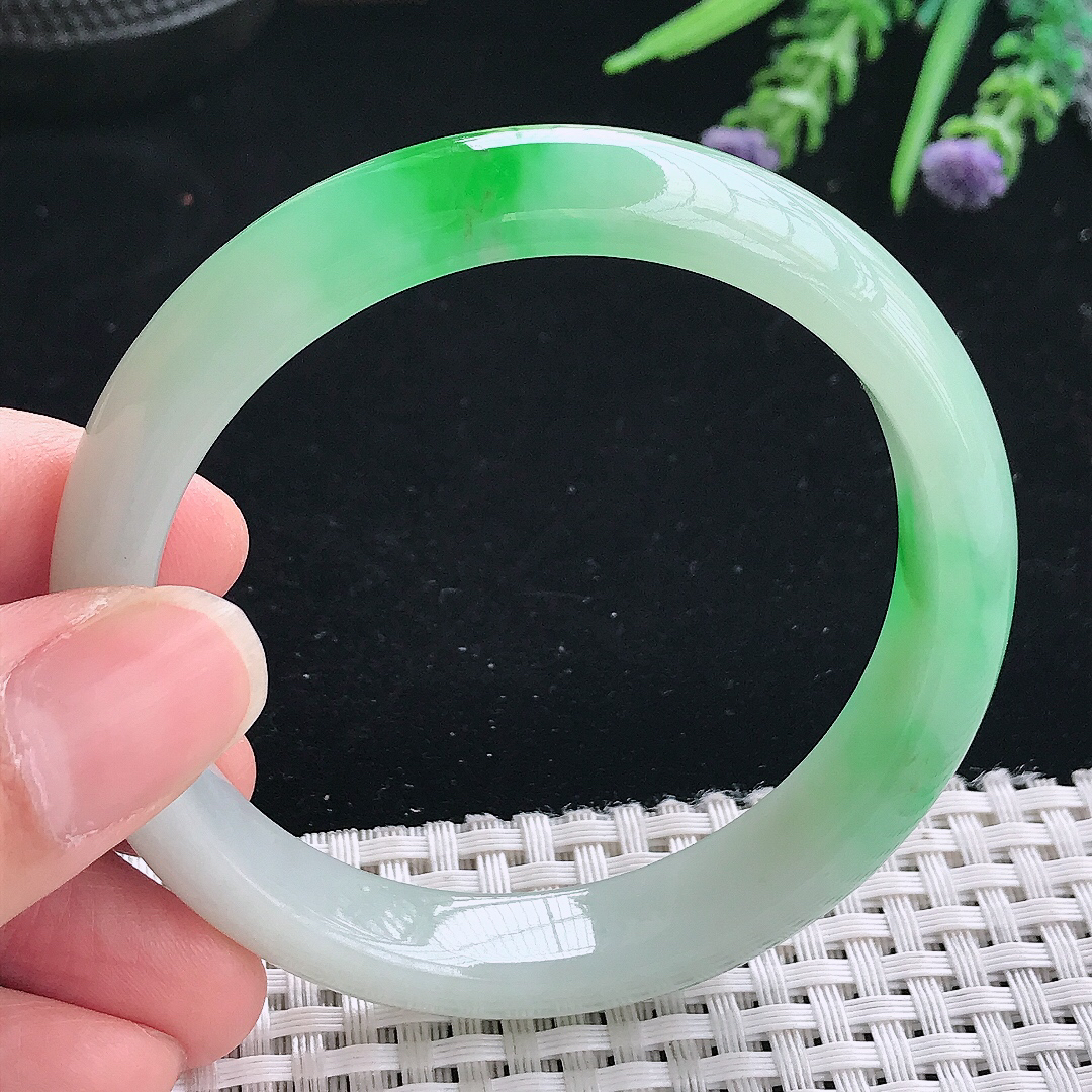 实拍A货翡翠56.5/11.9/7.8老坑冰润起胶飘阳绿手镯玉镯手环