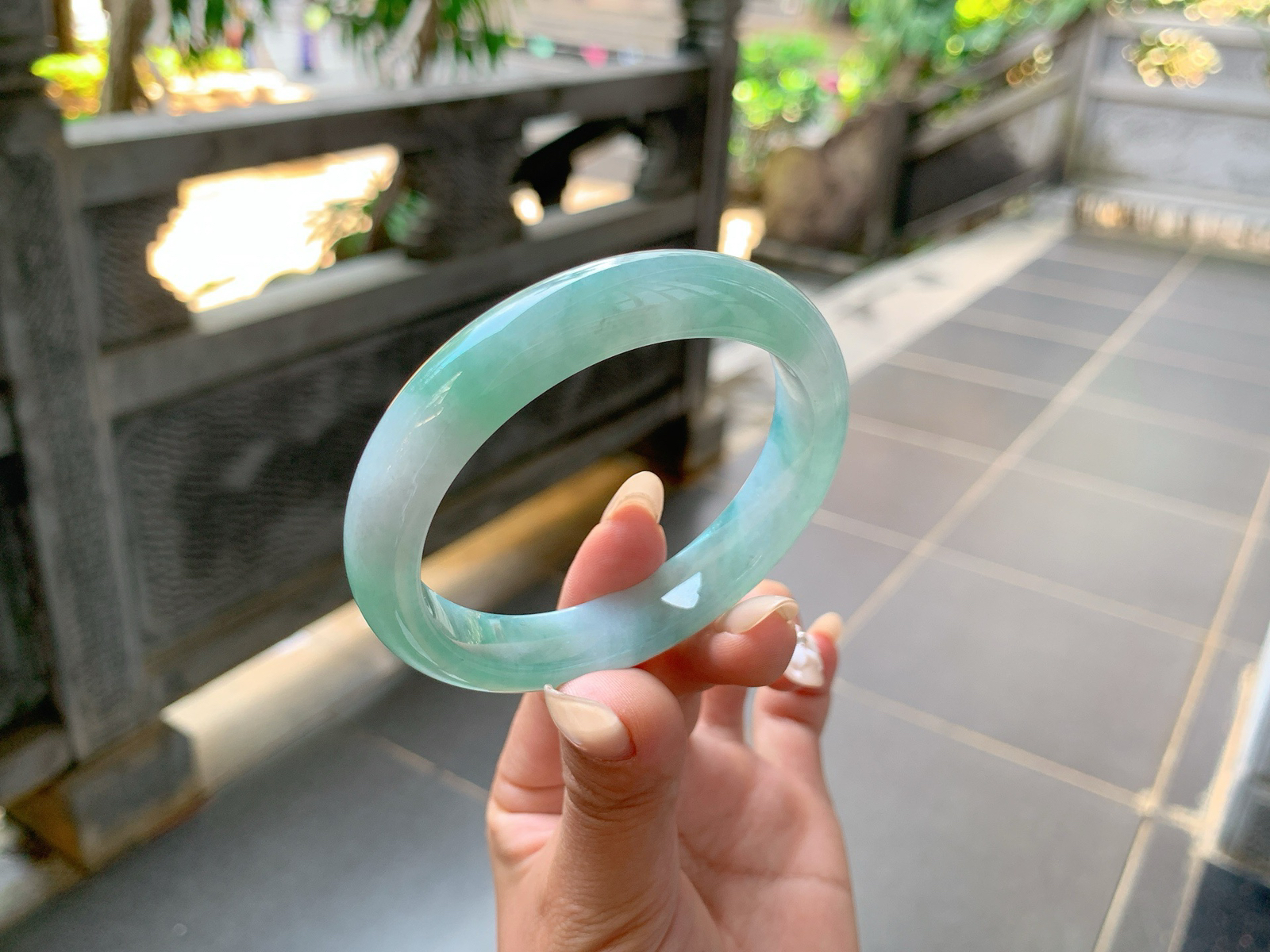 ｜55圈口
冰蓝晴，种好冰透透，局部有点点棉，