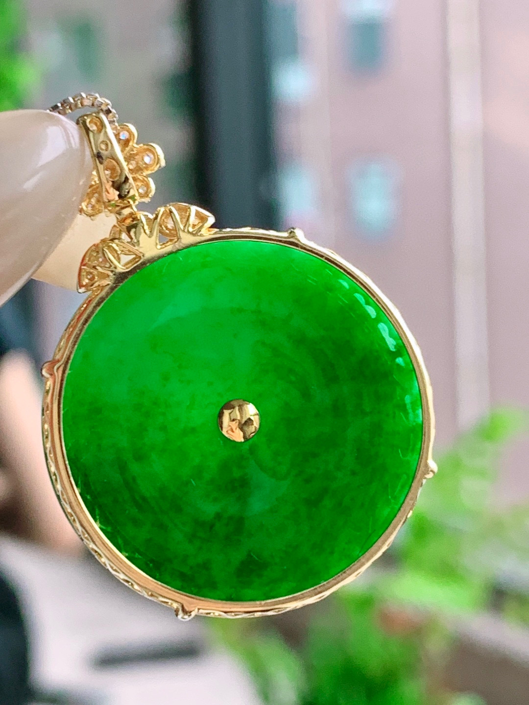 冰阳绿平安扣飘花平安扣吊坠  
【整体】37-27-5.7
【裸石】27-2.5