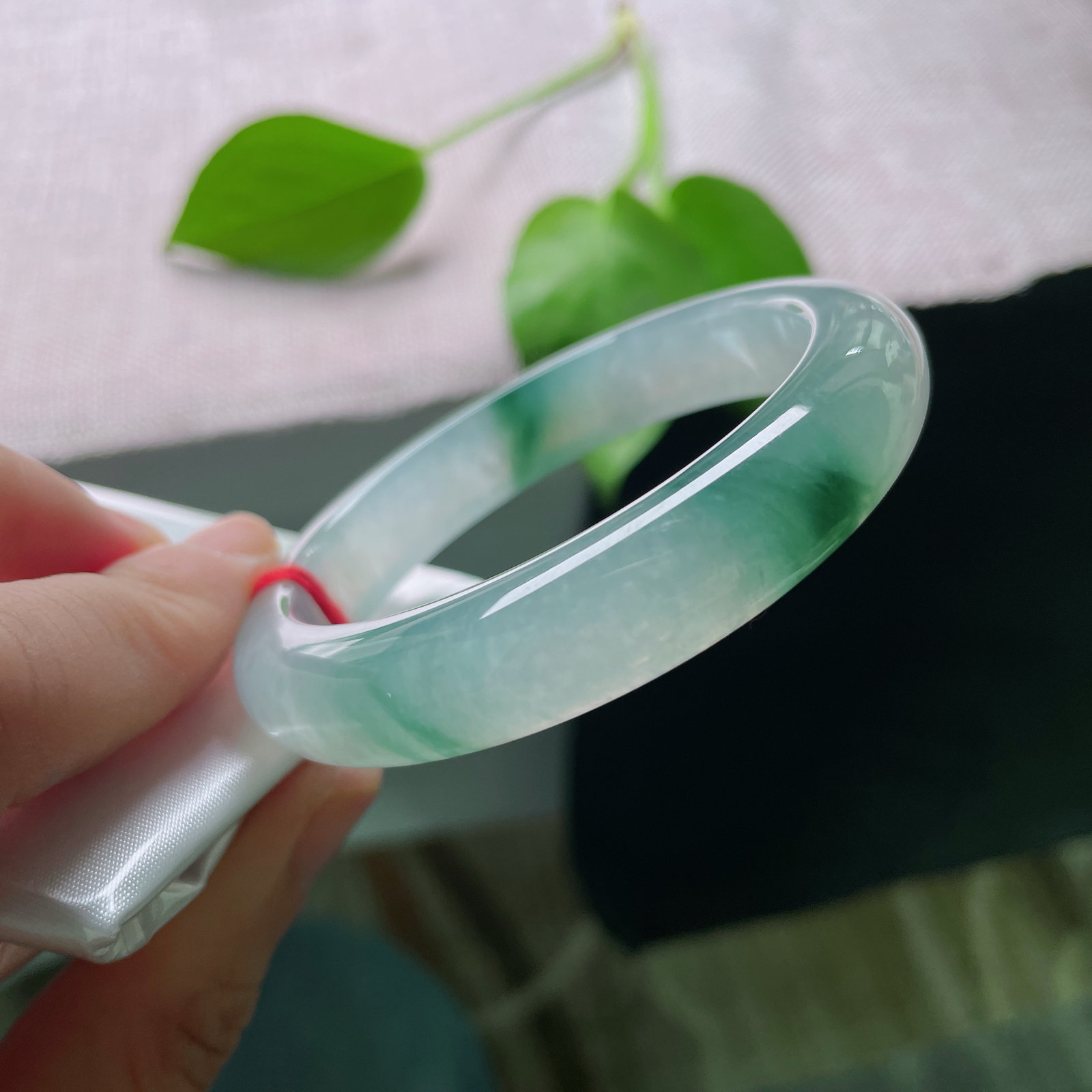 53.5/11.5/8.4冰飘花正圈，灵动雅致，贵气清冷，气质款，完美。