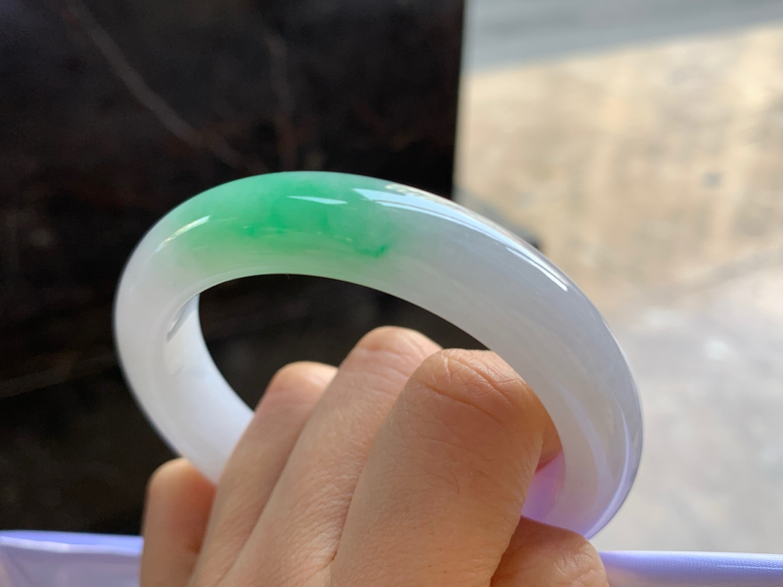 56-12.6-9

飘绿手镯^_^色阳 细腻