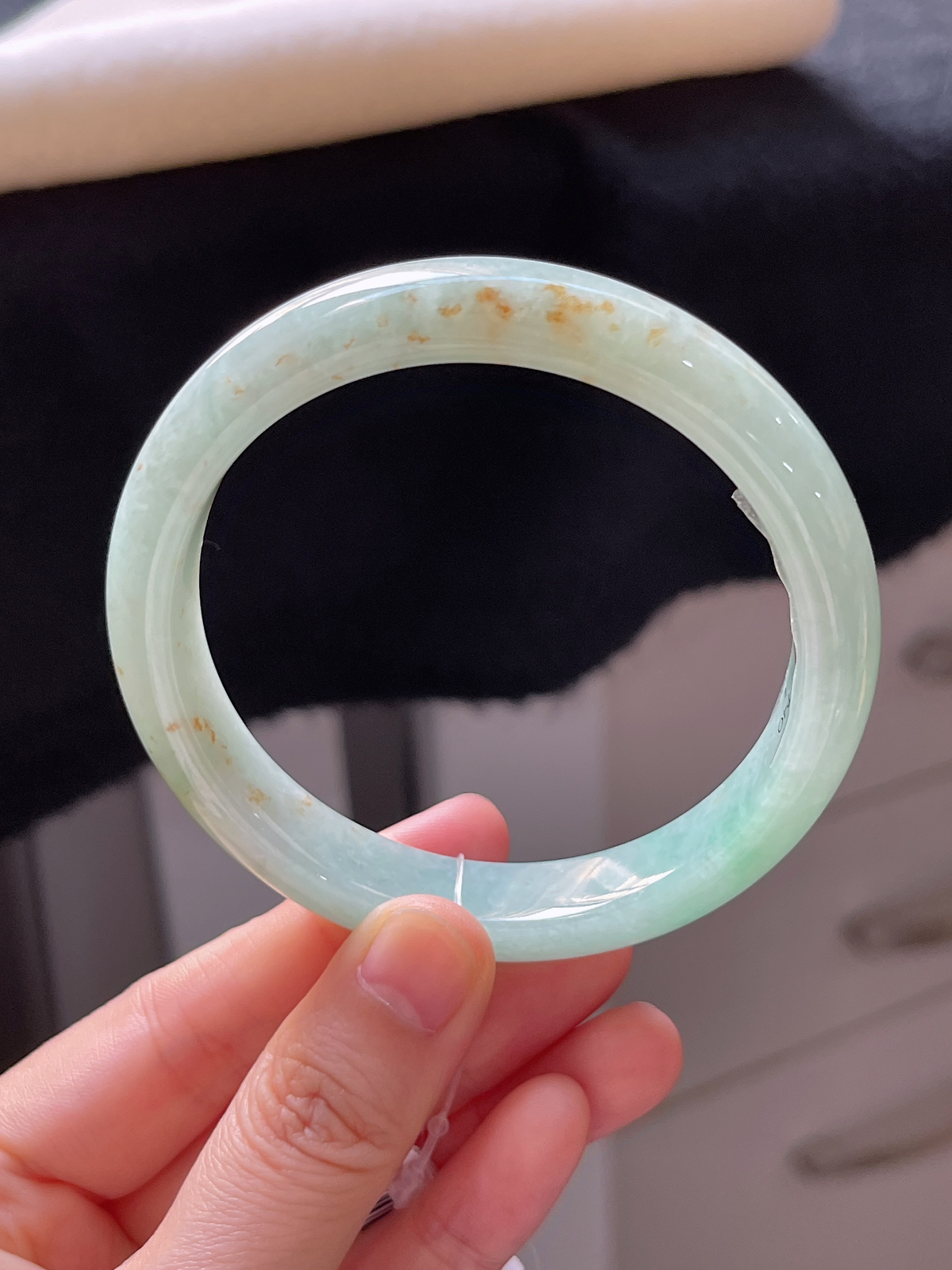 正圈59.3圈口，翡翠糯化种浅绿色手镯