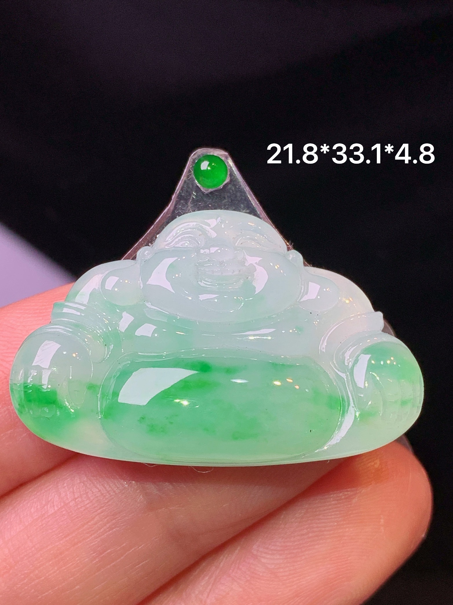 镶嵌款 飘绿佛公吊坠 玉质细腻 色泽艳丽清新 水润亮眼 整体尺寸21.8*33.1*4.8*2x