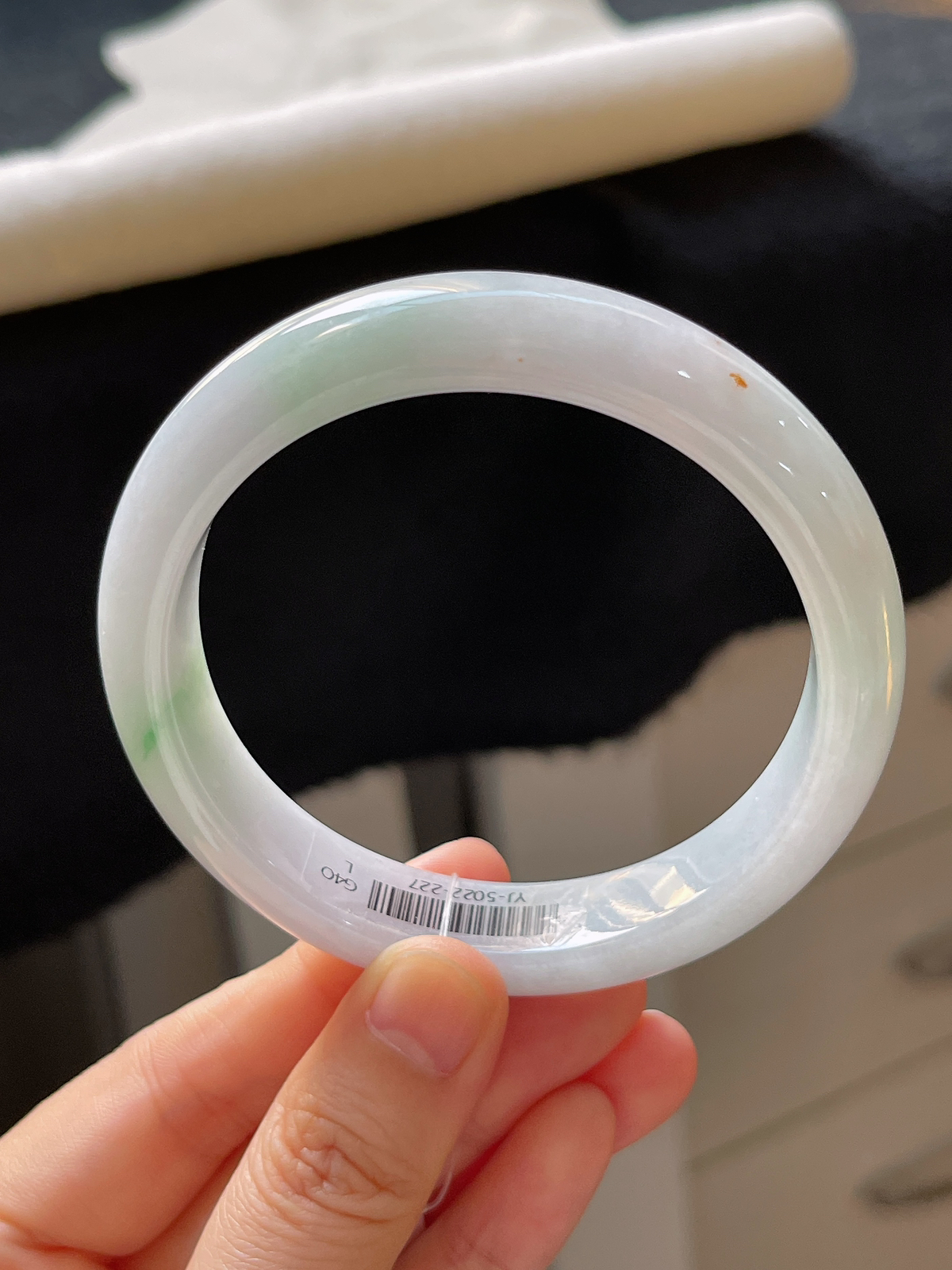 正圈59圈口，翡翠糯化种飘绿手镯