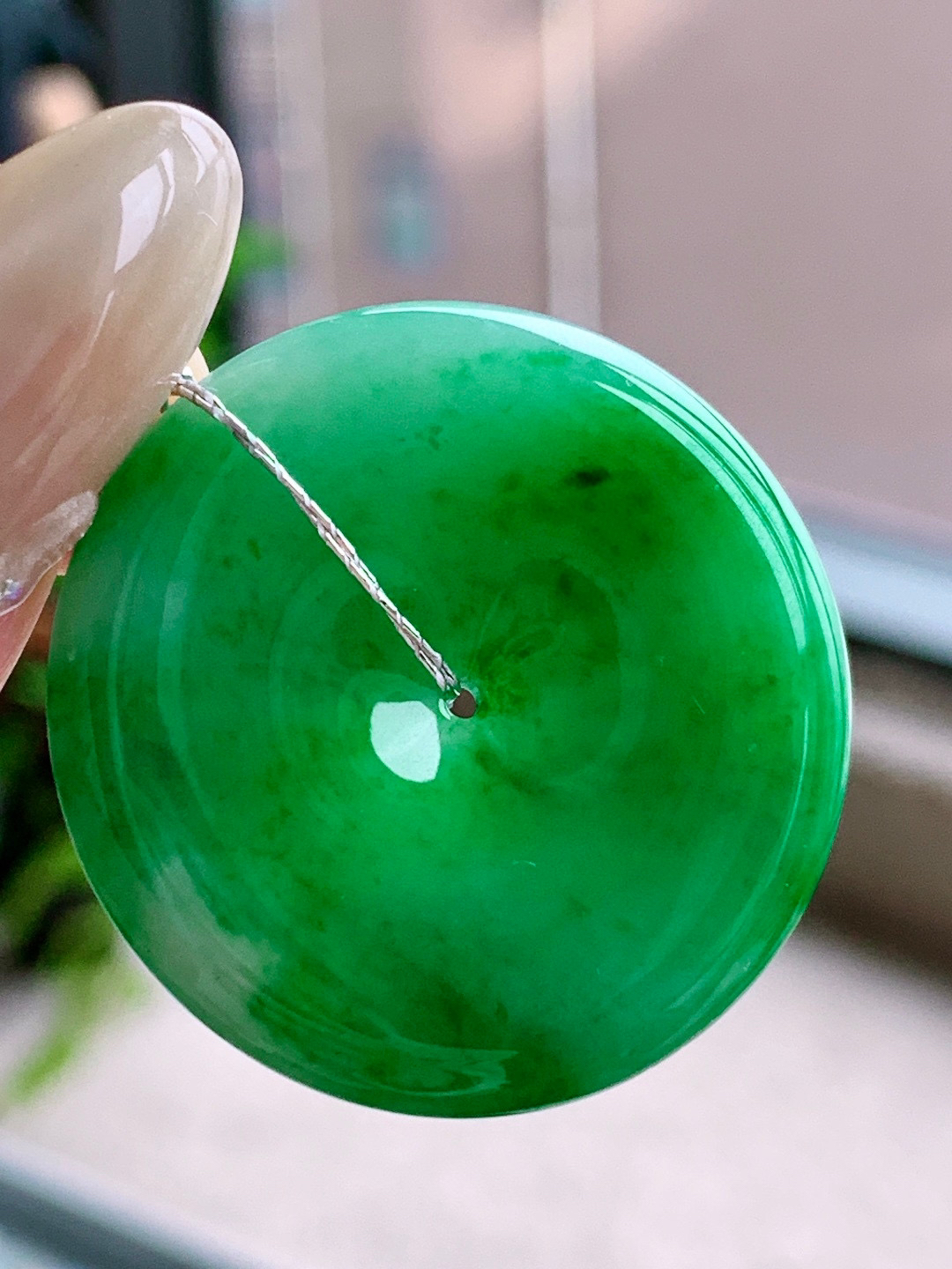 飘绿花大平安扣吊坠
【尺寸】34.3-5.5