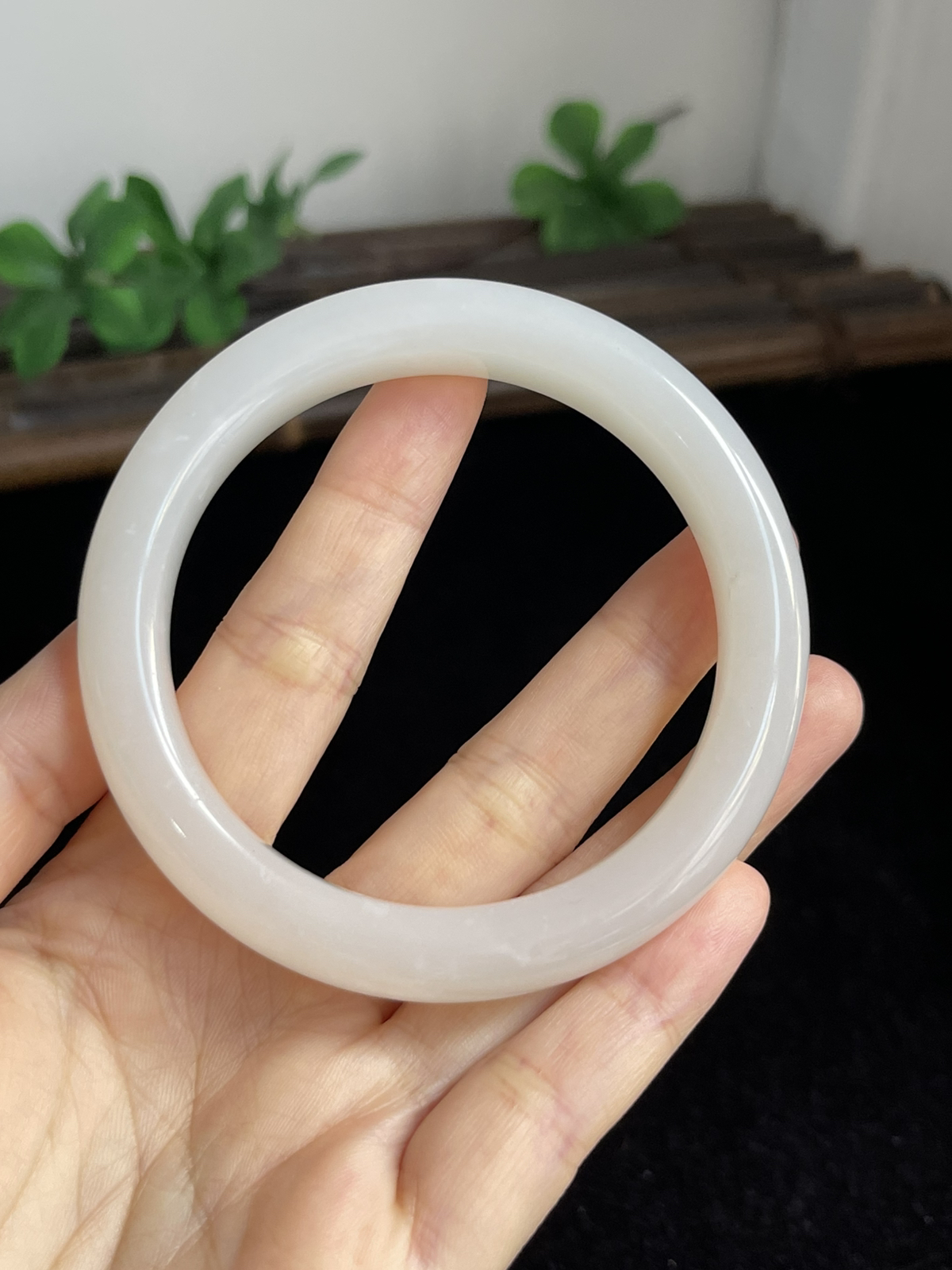 正圈58圈口，和田玉手镯