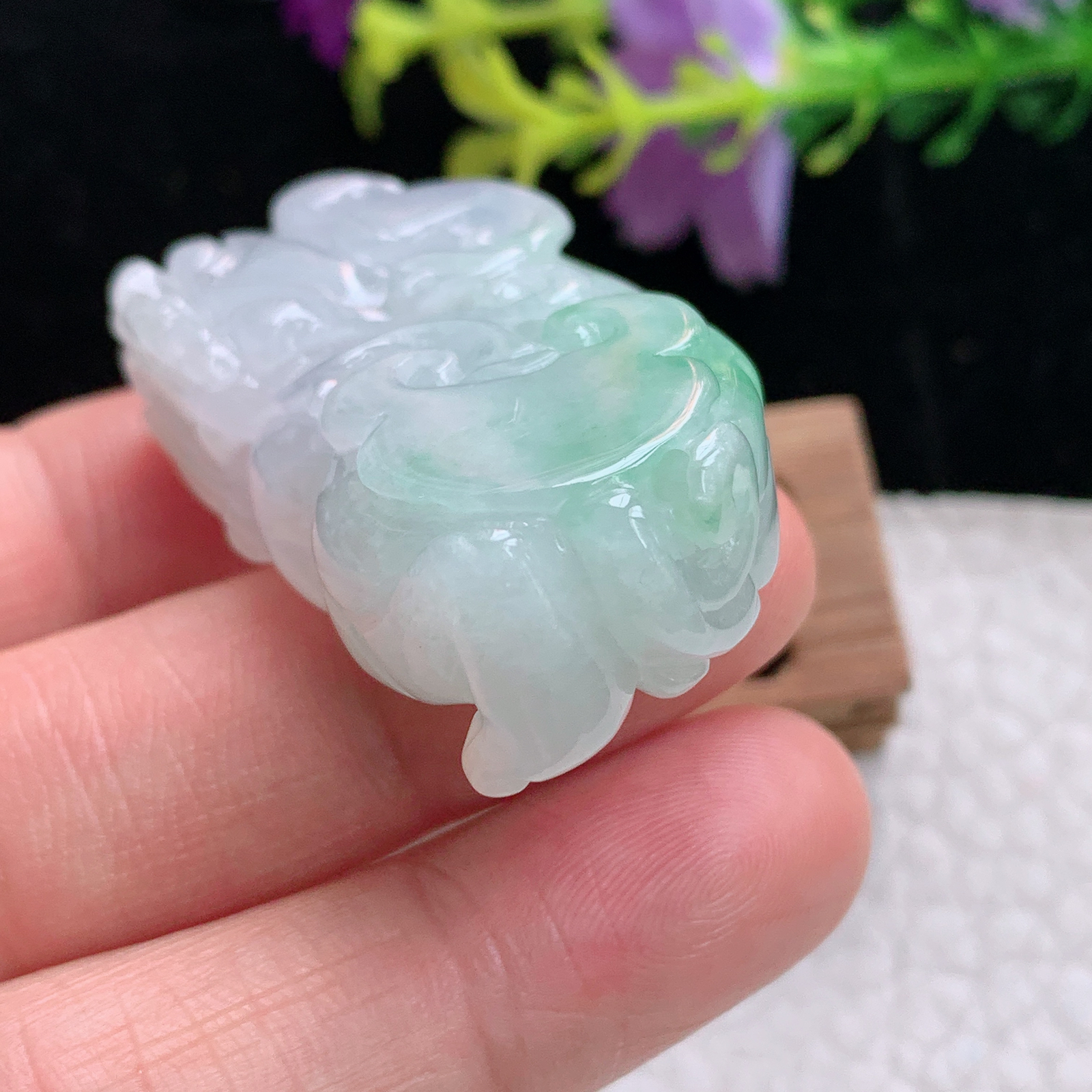 xo实拍44.8*23.5*12.2缅甸翡翠a货冰飘绿霸王貔貅 玉皮休挂件 玉坠