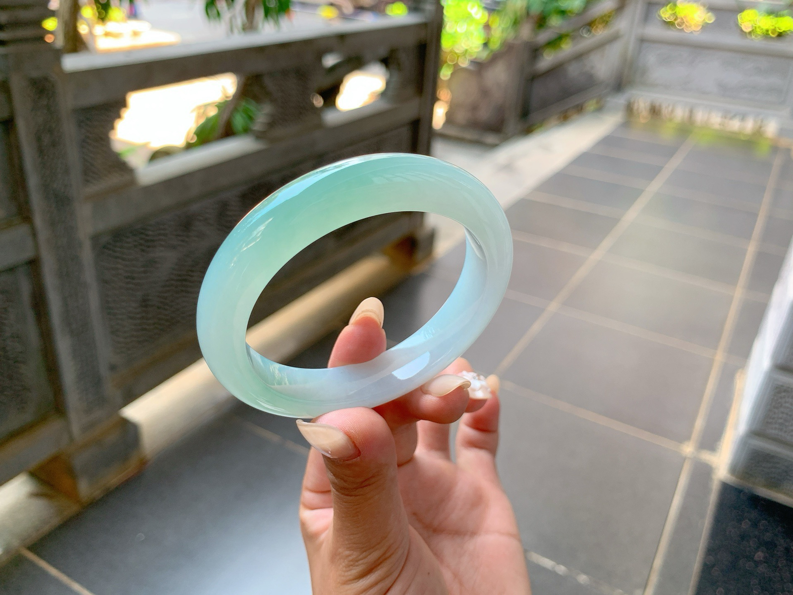 ｜56圈口
冰甜晴，甜润胶透细腻无瑕，上手一整个就是冰胶美人的即视感，