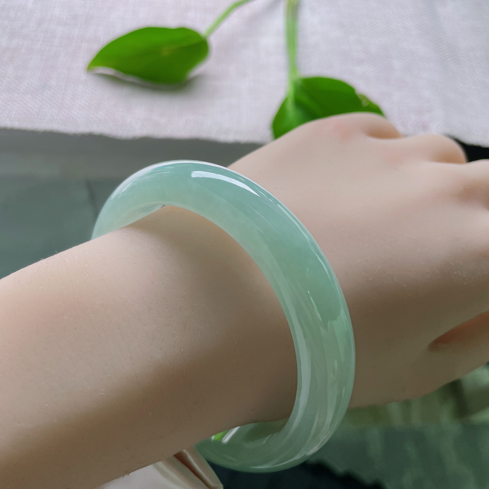 58.2/13.5/8.2，绿底正圈，柔润细腻，种老，干净，小清新，灵动雅致