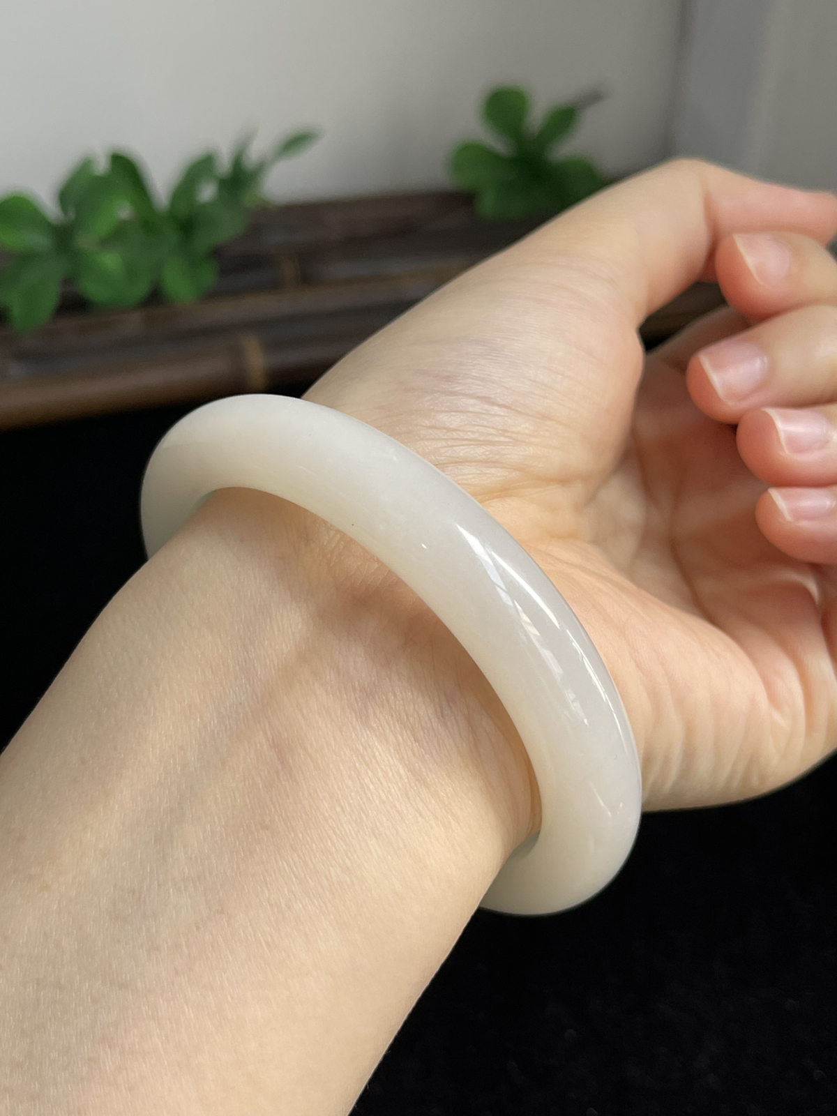 正圈58圈口，和田玉手镯