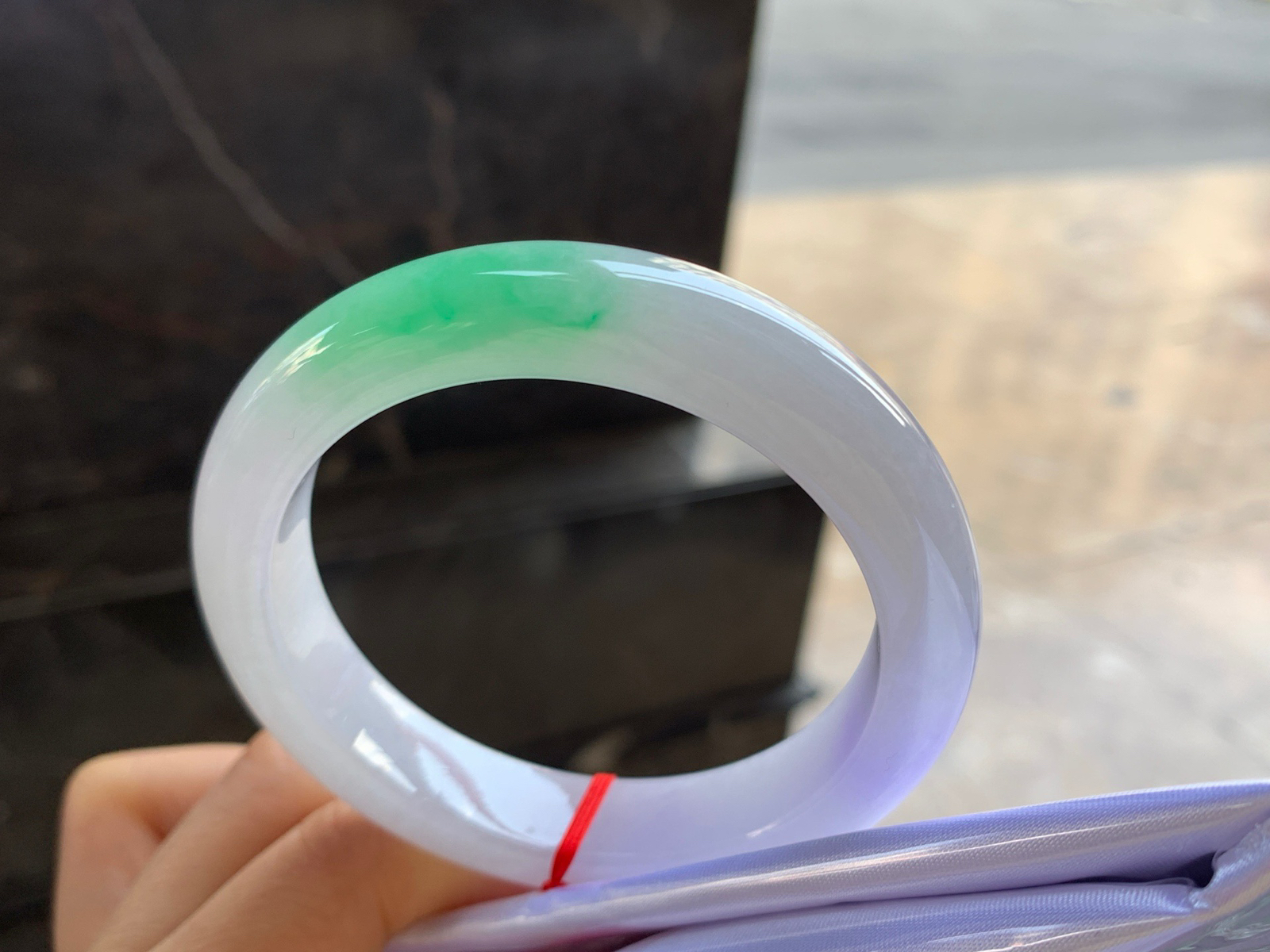 56-12.6-9

飘绿手镯^_^色阳 细腻