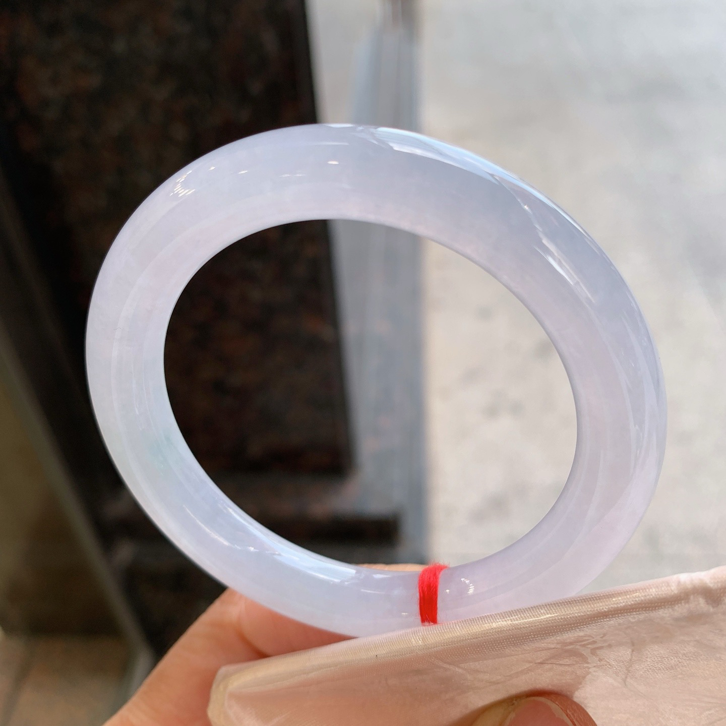 圆条冰镯 无瑕 尺寸：54.6/9.5 冰润