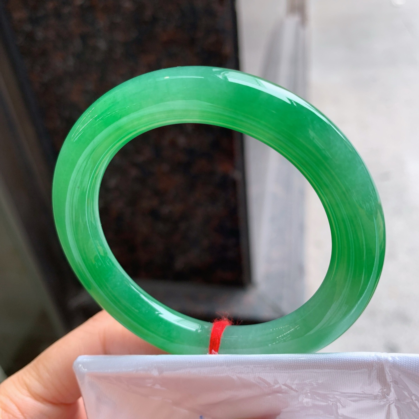 圆条满色 无瑕 尺寸：54.5/10.1/10.4 色辣