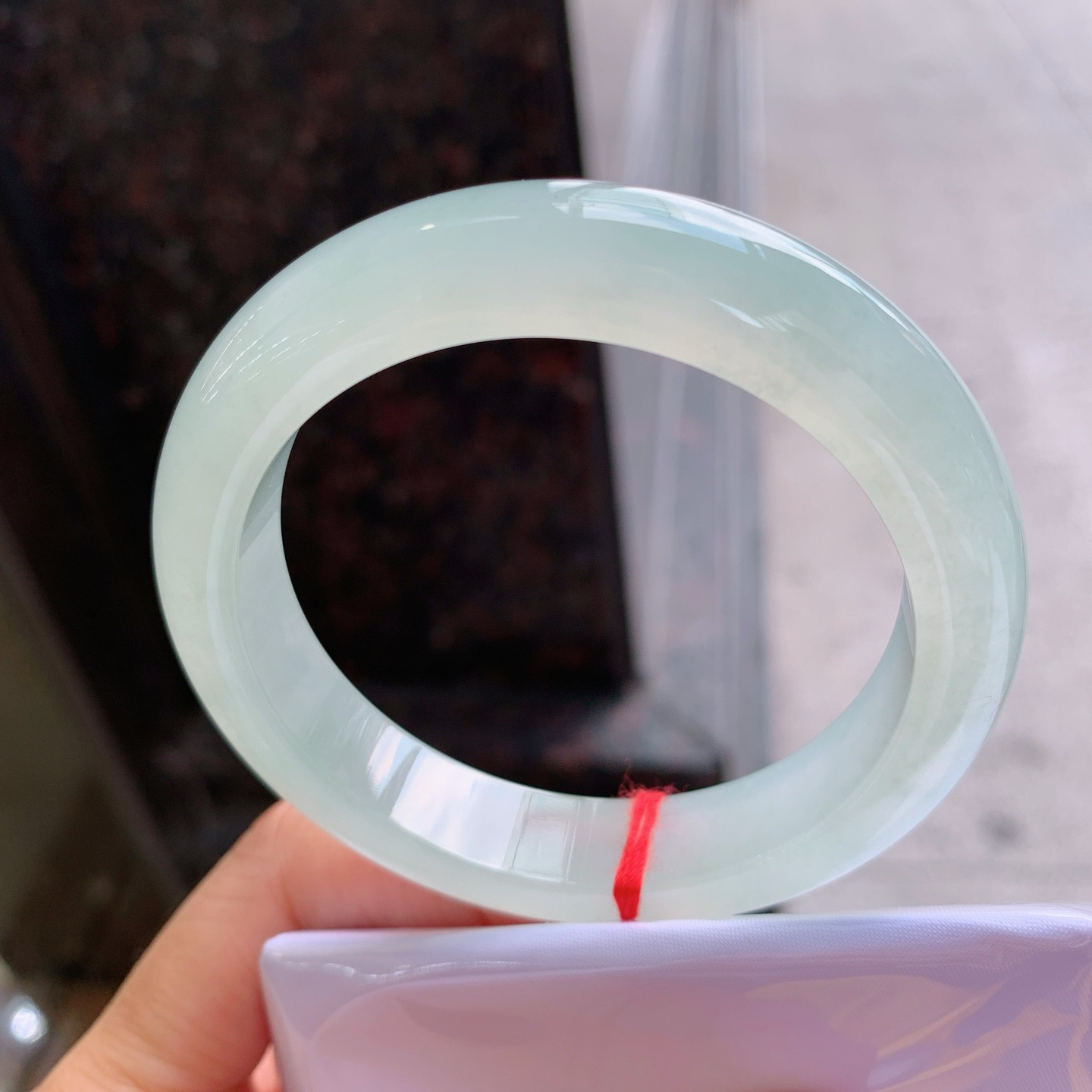 正圈冰晴 无瑕 尺寸：54.3/11.8/8.6  冰润