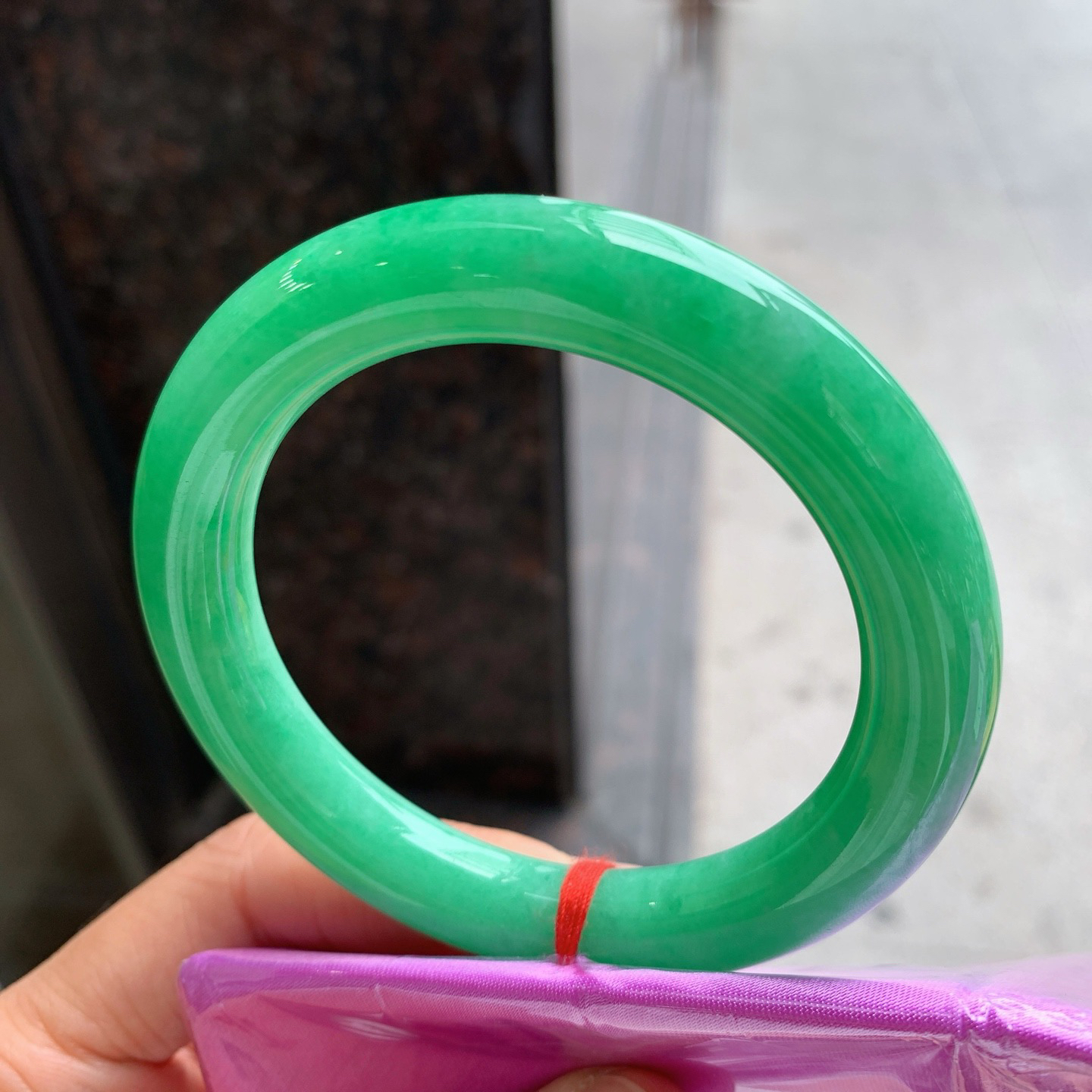 圆条满色 无瑕 尺寸：56.3/11/10.7 色阳