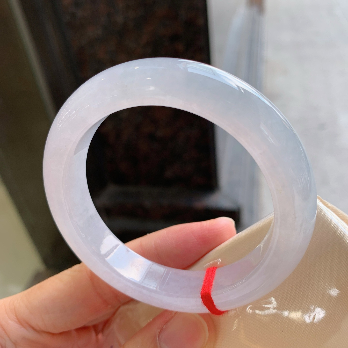 正圈冰镯 无瑕 尺寸：54.8/12/9.3  冰润