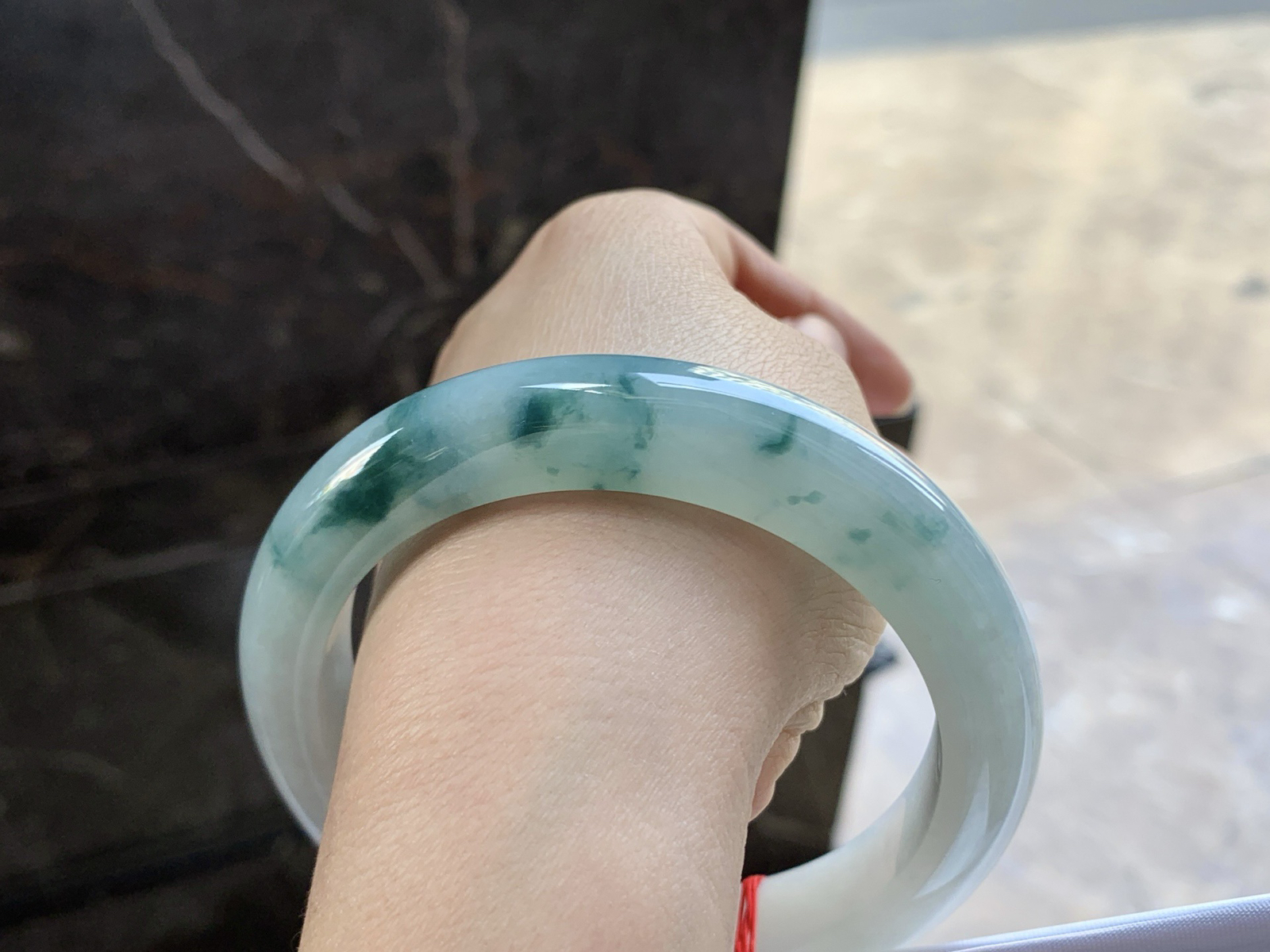 62-12.7-9.8

蓝花大圈手镯^_^飘花浓郁 鲜艳