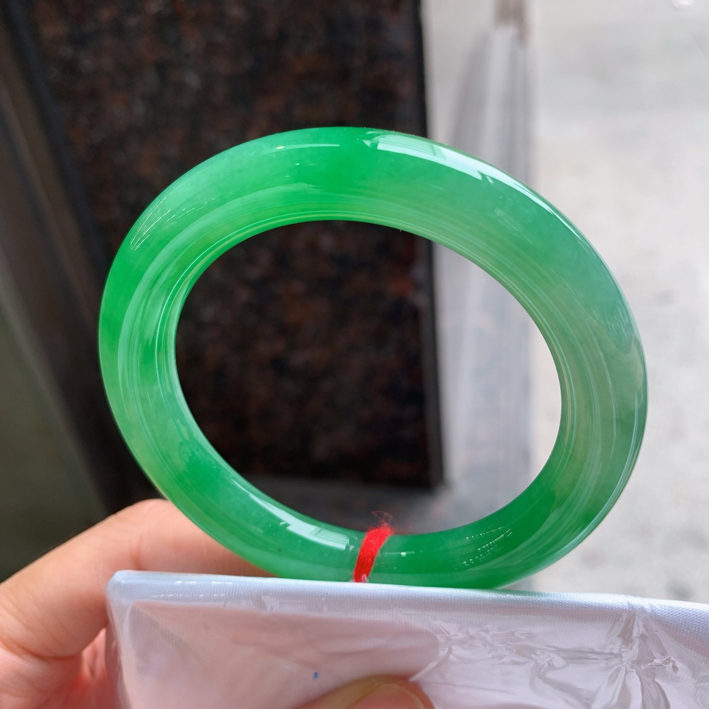 圆条满色 无瑕 尺寸：54.5/10.1/10.4 色辣