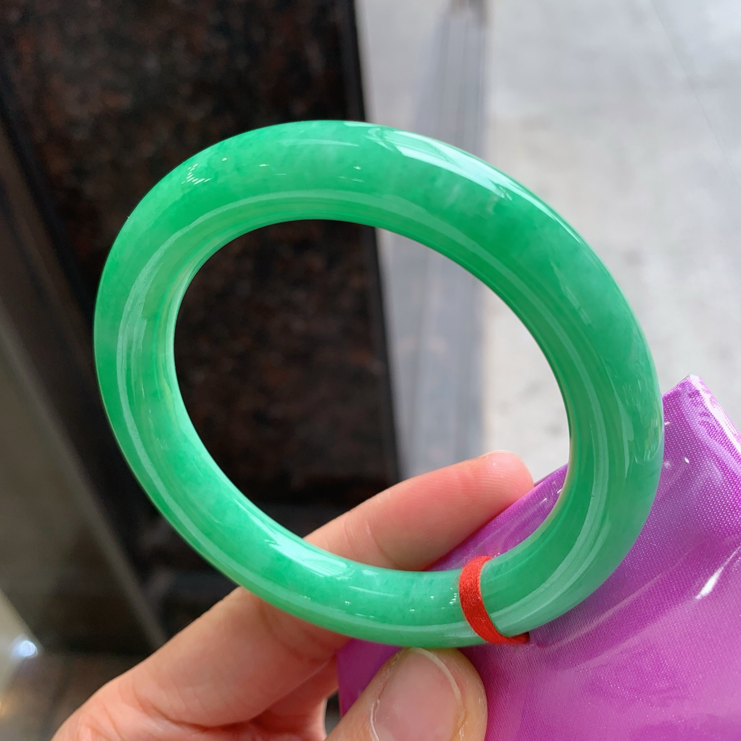 圆条满色 无瑕 尺寸：56.3/11/10.7 色阳