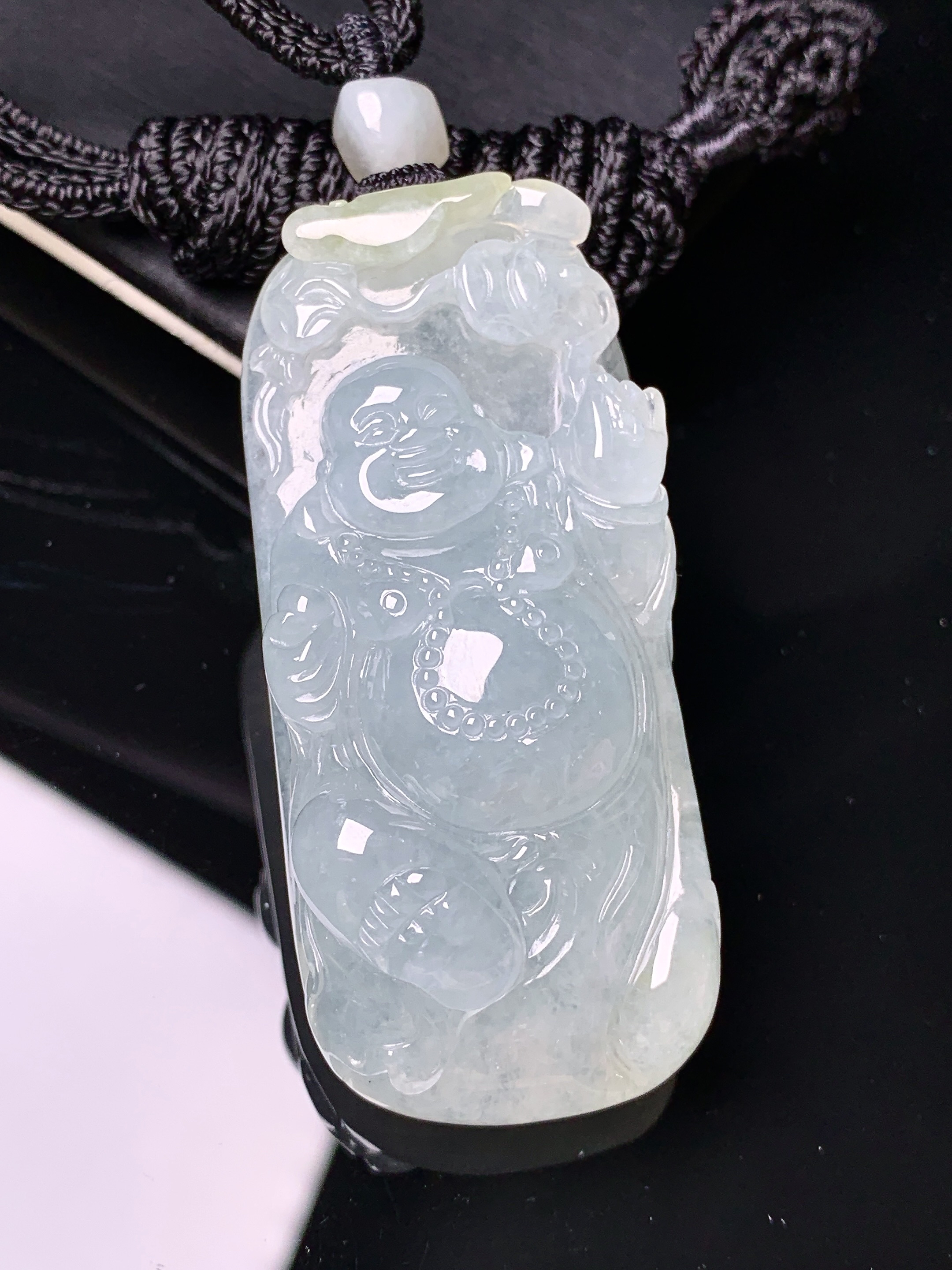 冰种逍遥佛公吊坠 玉质细腻 色泽艳丽清新 水润亮眼 整体尺寸55.8*24.8*14L1