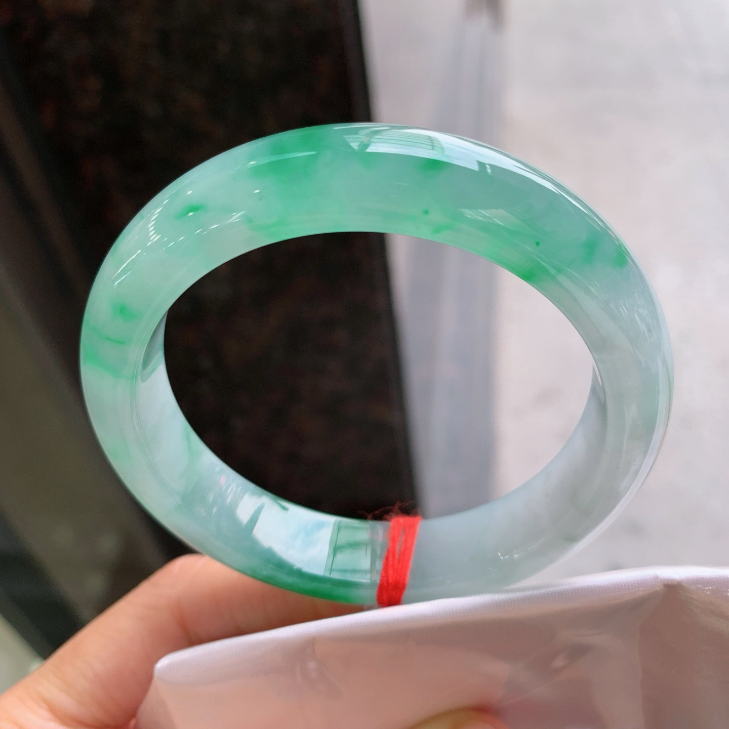 正圈冰飘绿花 无瑕 尺寸：58.6/13.2/9.1 色好