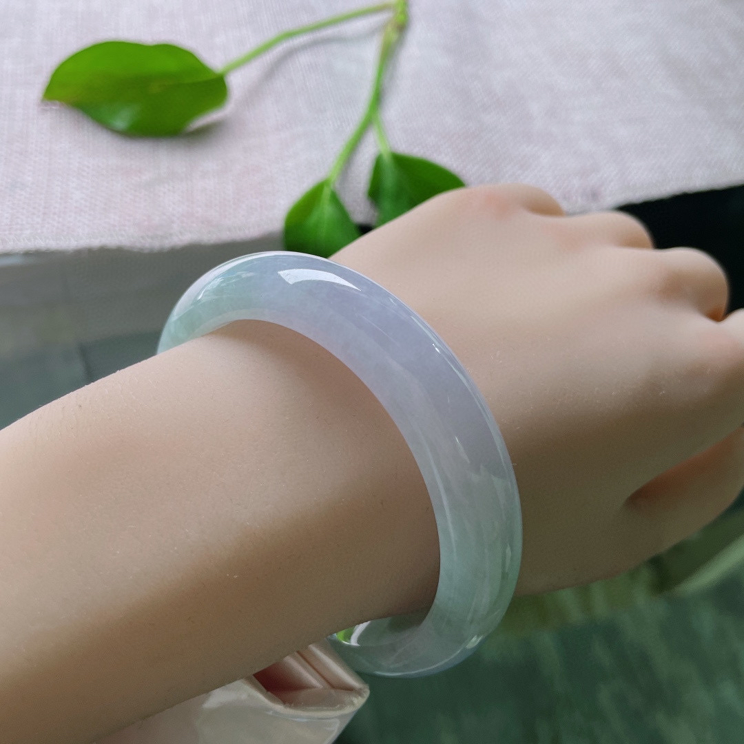 56.7/12/8.5，春彩正圈，细糯为纸，双色为画，每一圈转动都是流动的江南烟雨