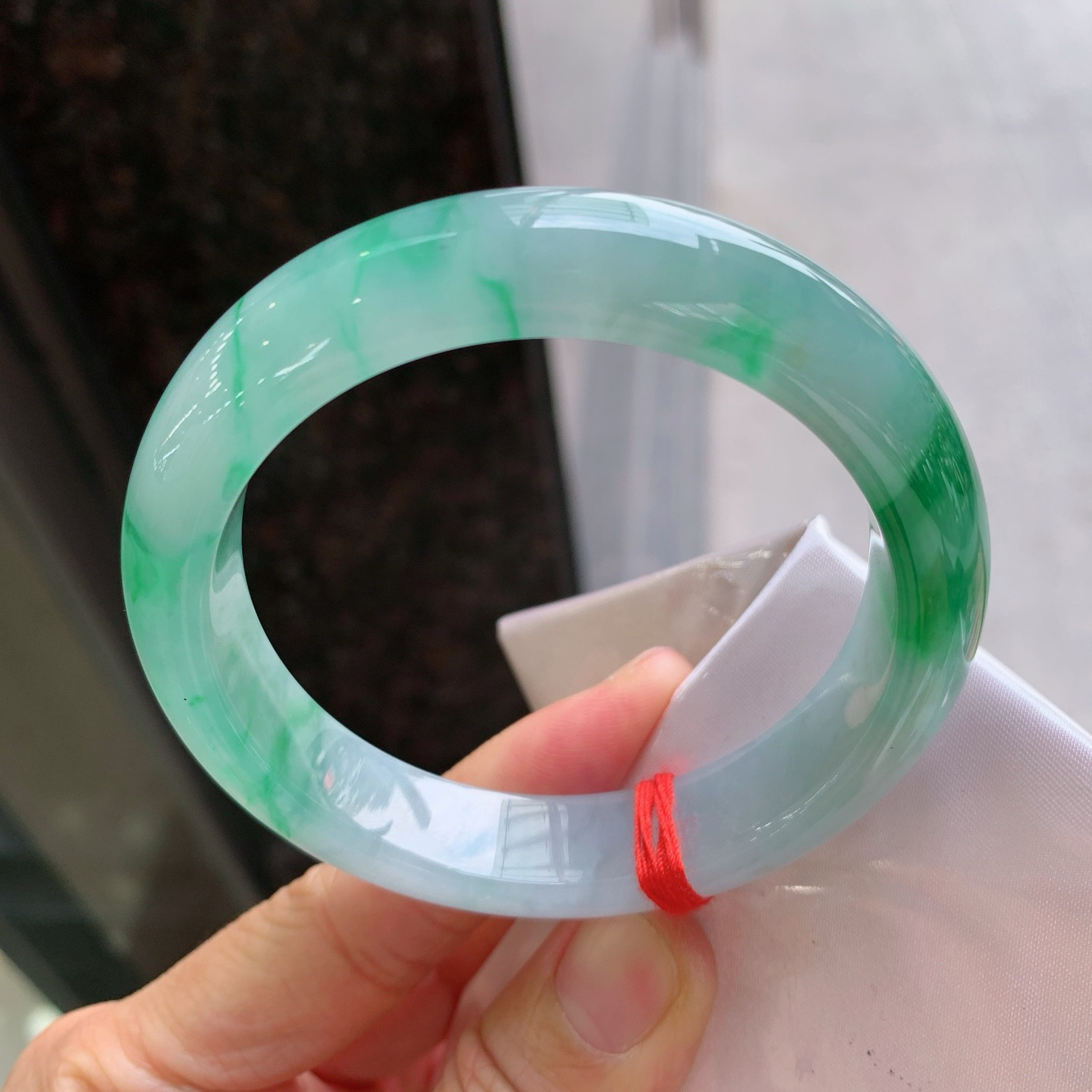 正圈冰飘绿花 无瑕 尺寸：58.6/13.2/9.1 色好