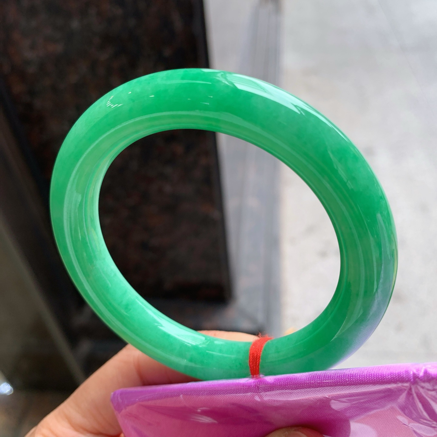 圆条满色 无瑕 尺寸：56.3/11/10.7 色阳