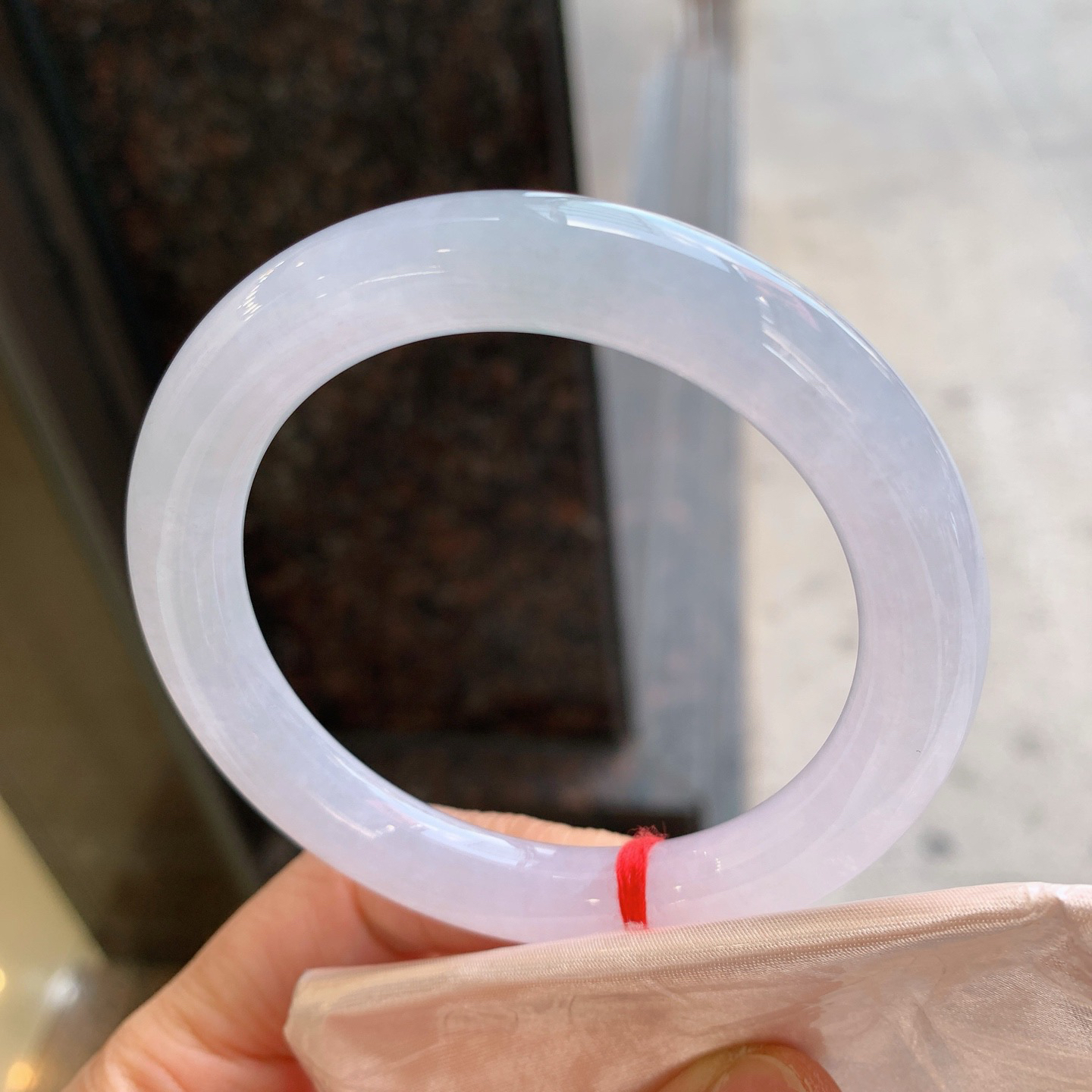 圆条冰镯 无瑕 尺寸：54.6/9.5 冰润