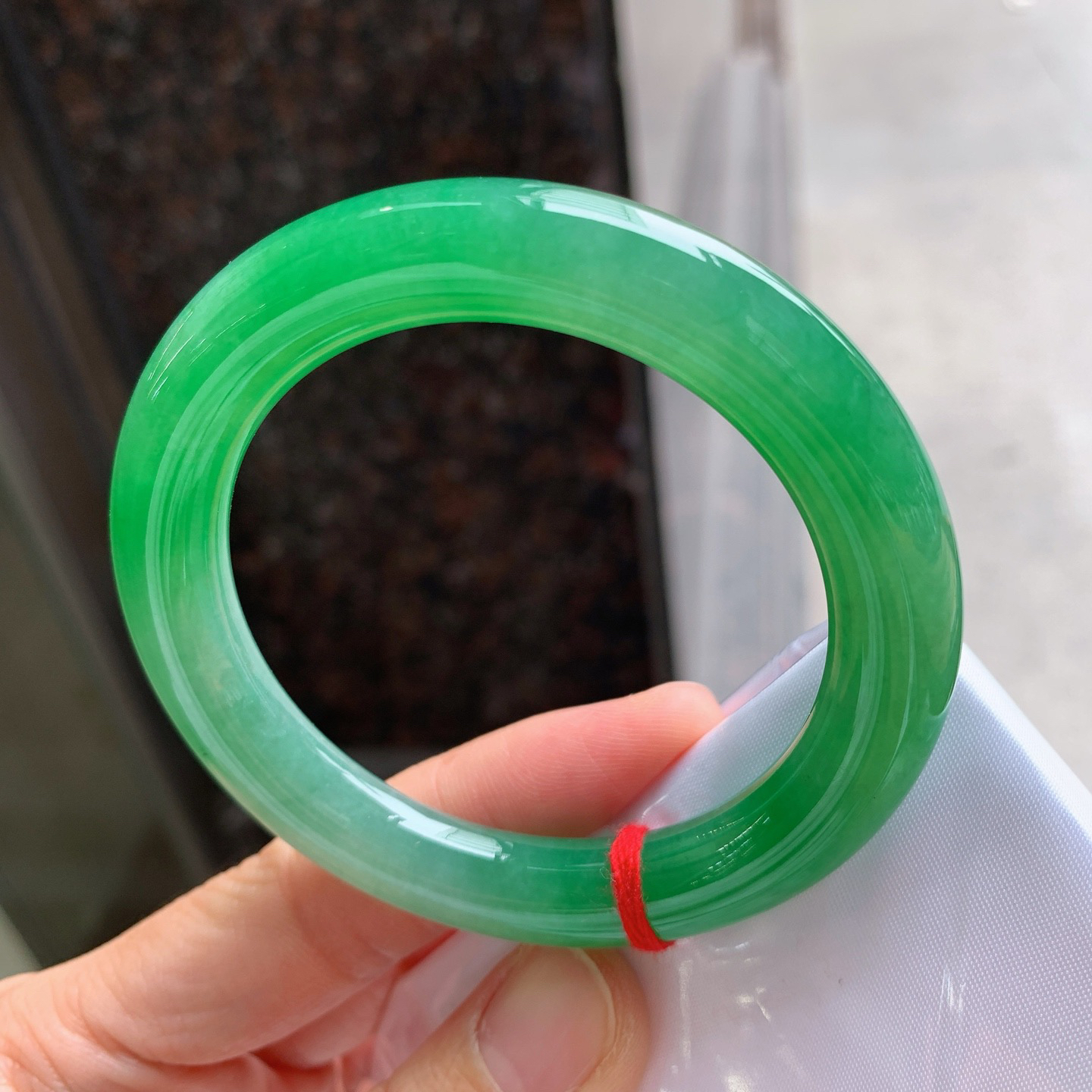 圆条满色 无瑕 尺寸：54.5/10.1/10.4 色辣