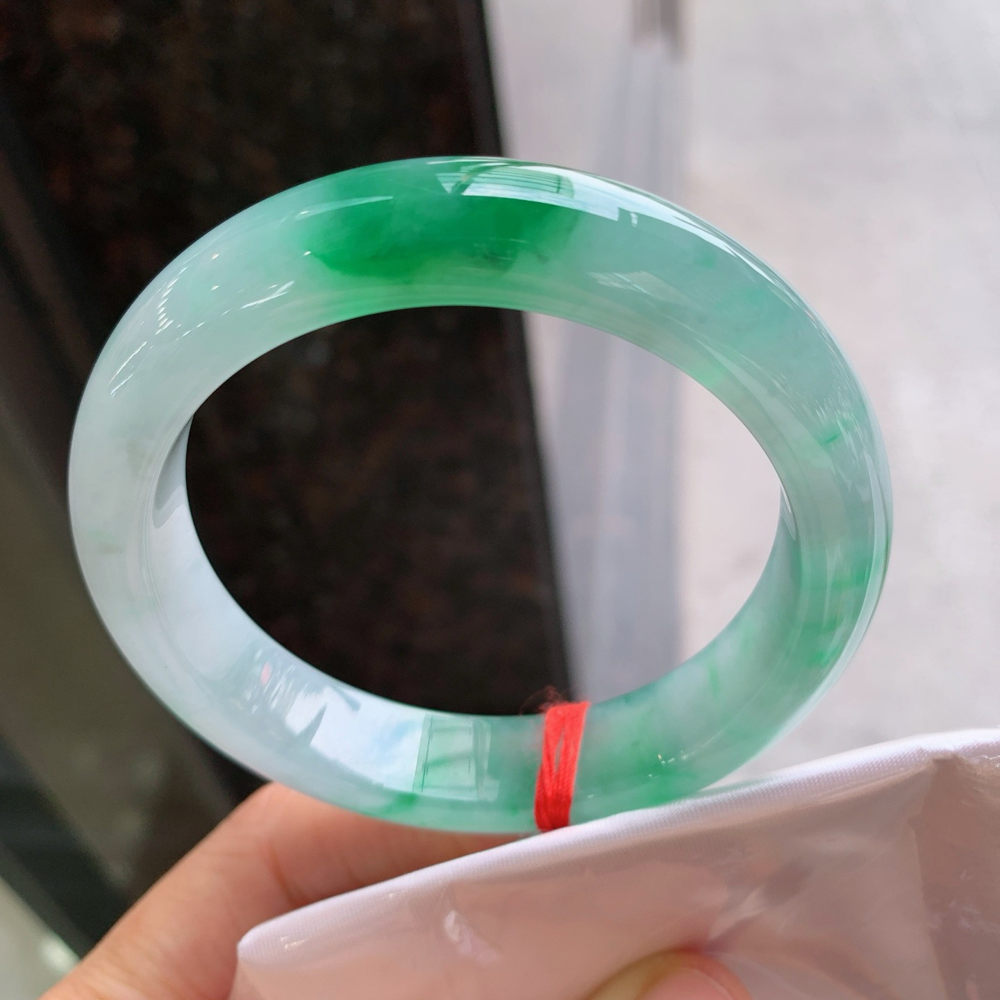 正圈冰飘绿花 无瑕 尺寸：58.6/13.2/9.1 色好