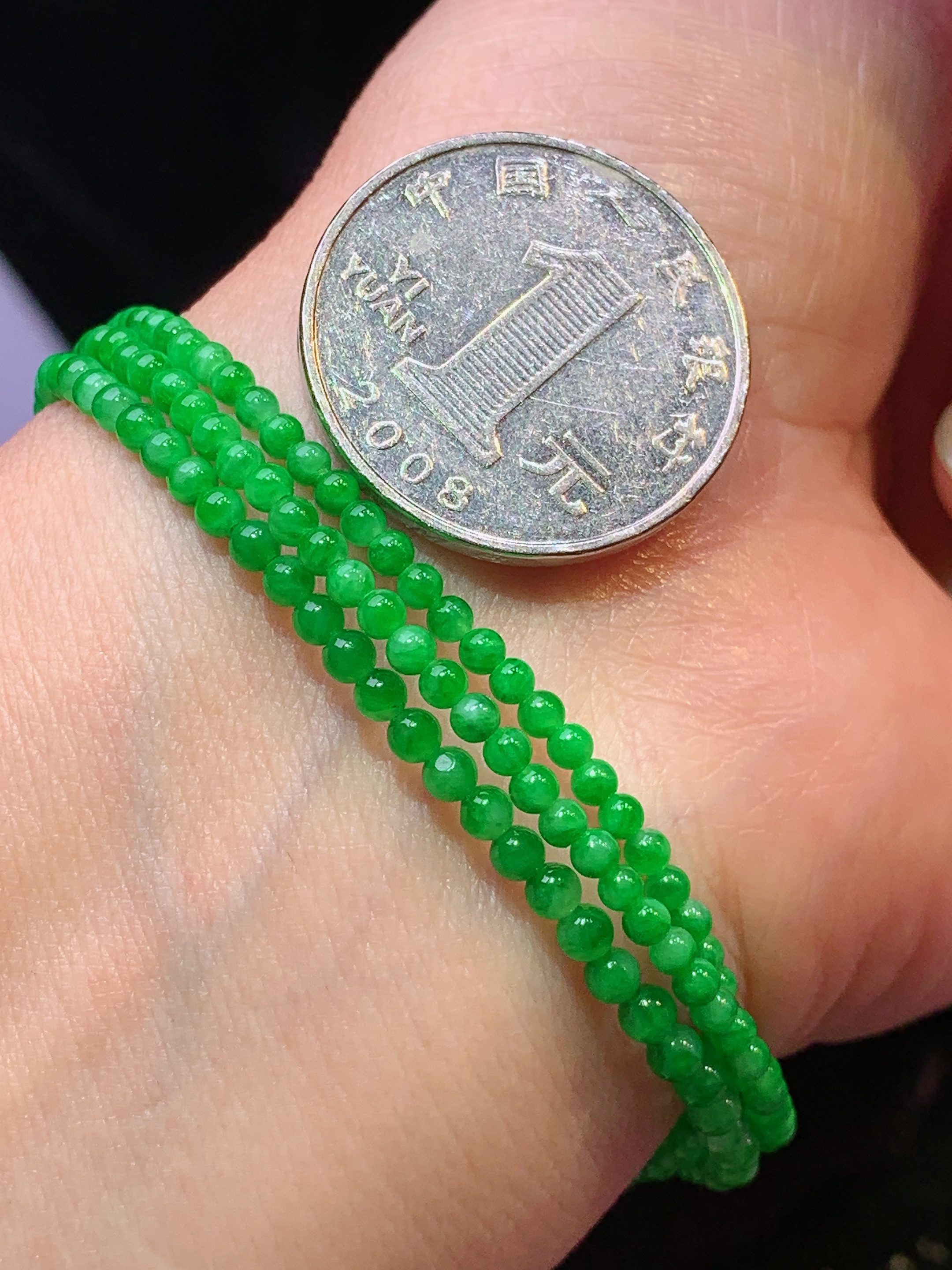 满绿小米珠项链吊坠 玉质细腻 色泽艳丽清新 水润亮眼 整体尺寸2.8m2