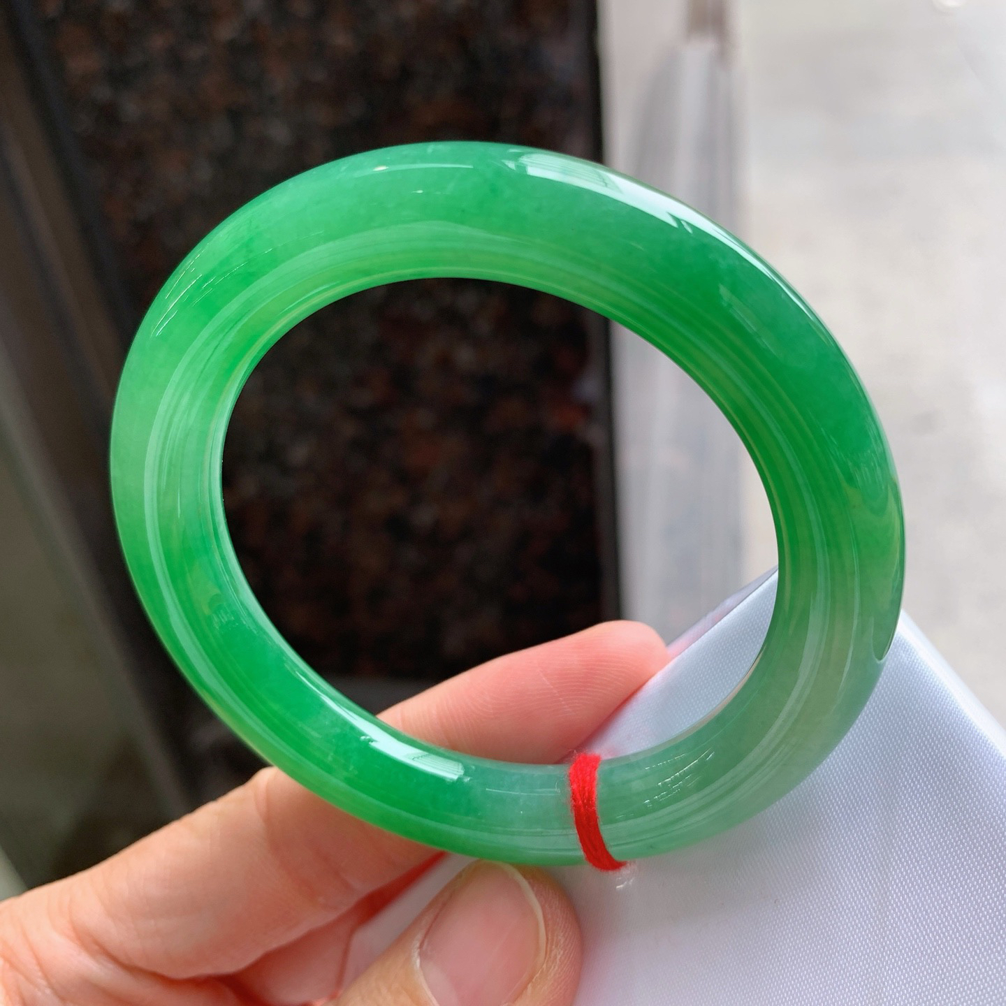 圆条满色 无瑕 尺寸：54.5/10.1/10.4 色辣